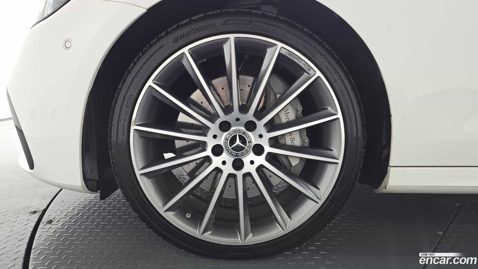 E-Class Mercedes-Benz 2020.9-OUTER-005