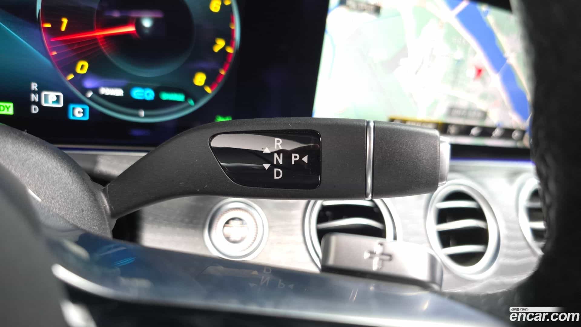 E-Class Mercedes-Benz 2020.9-INNER-009
