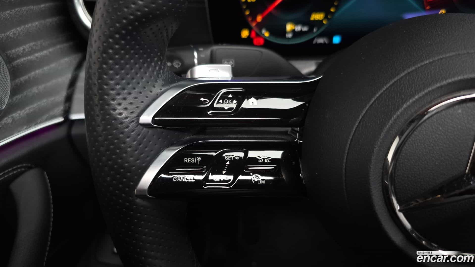E-Class Mercedes-Benz 2020.9-OPTION-022