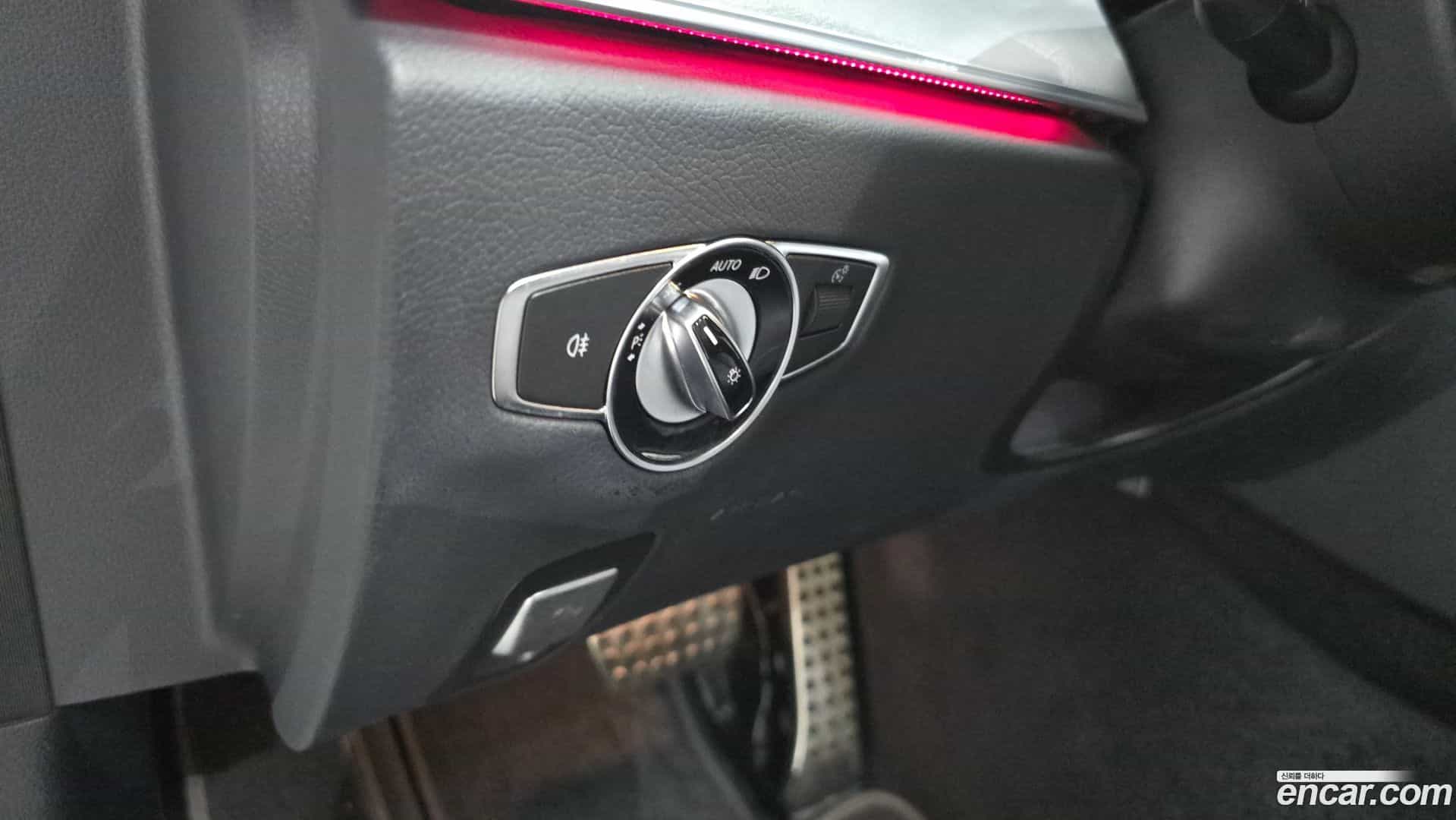E-Class Mercedes-Benz 2020.9-OPTION-040