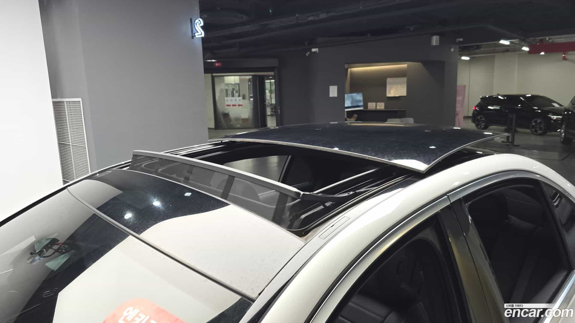 E-Class Mercedes-Benz 2020.9-OPTION-042