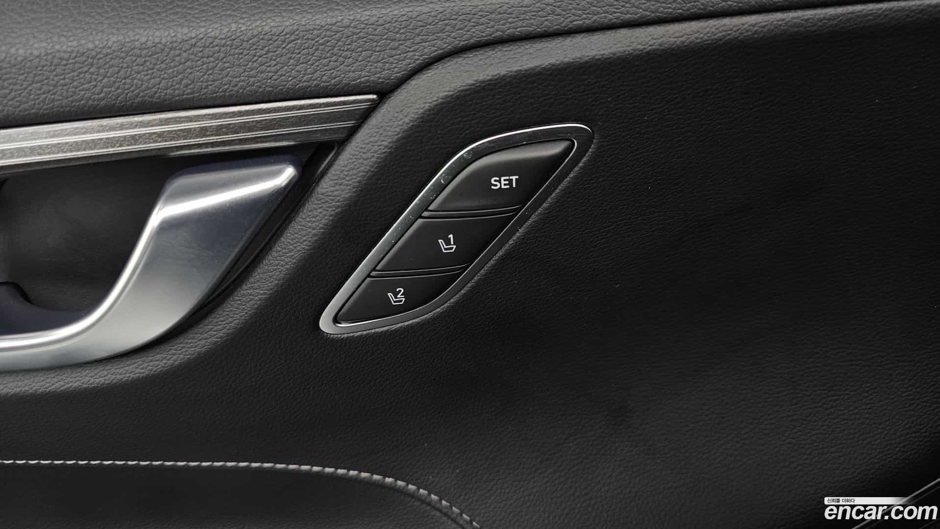 Grandeur Hyundai 2019.3-OPTION-023