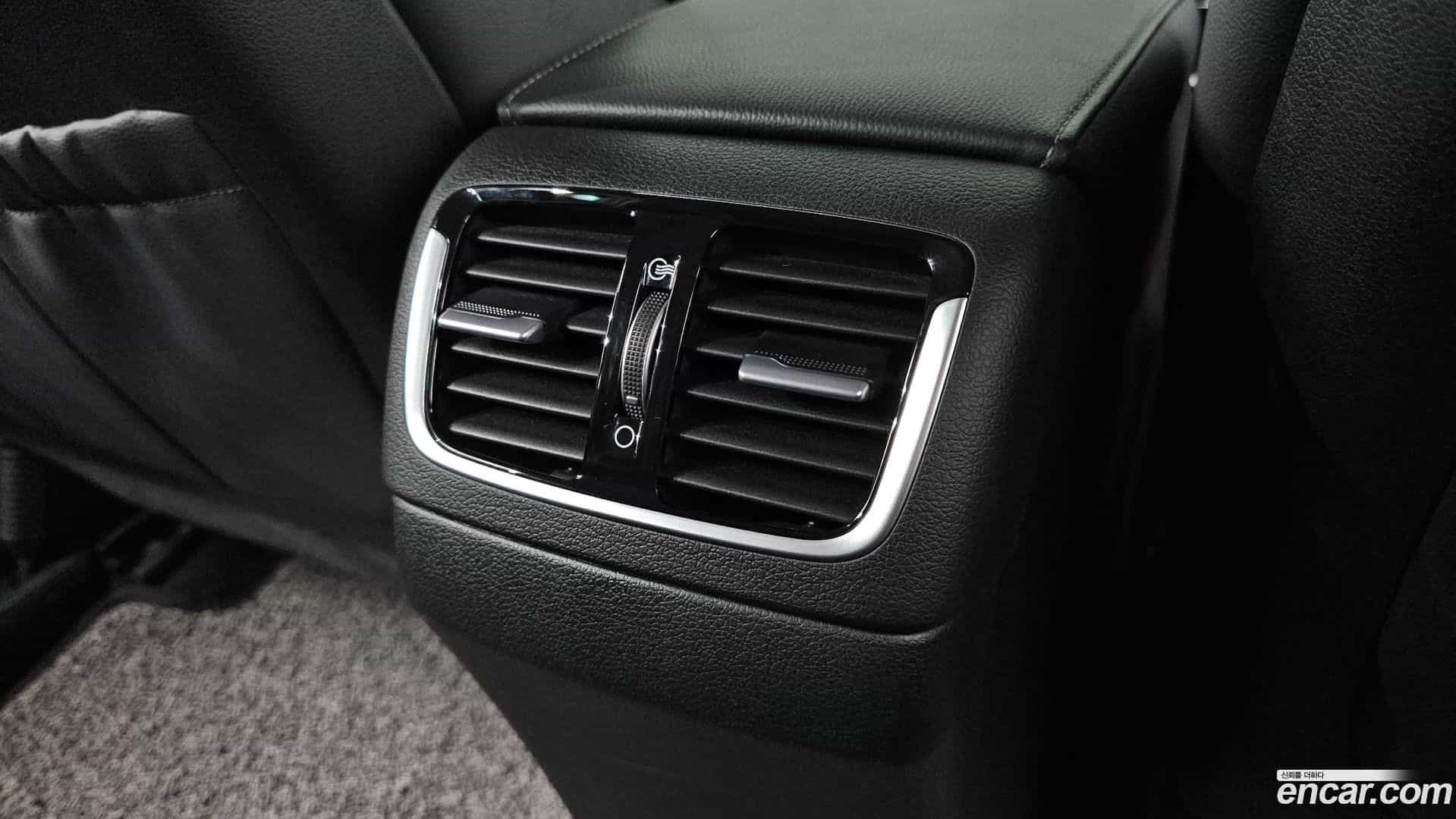 Grandeur Hyundai 2019.3-OPTION-045