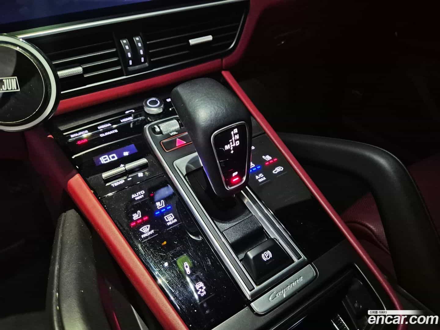 Cayenne Porsche 2019.10-OPTION-015