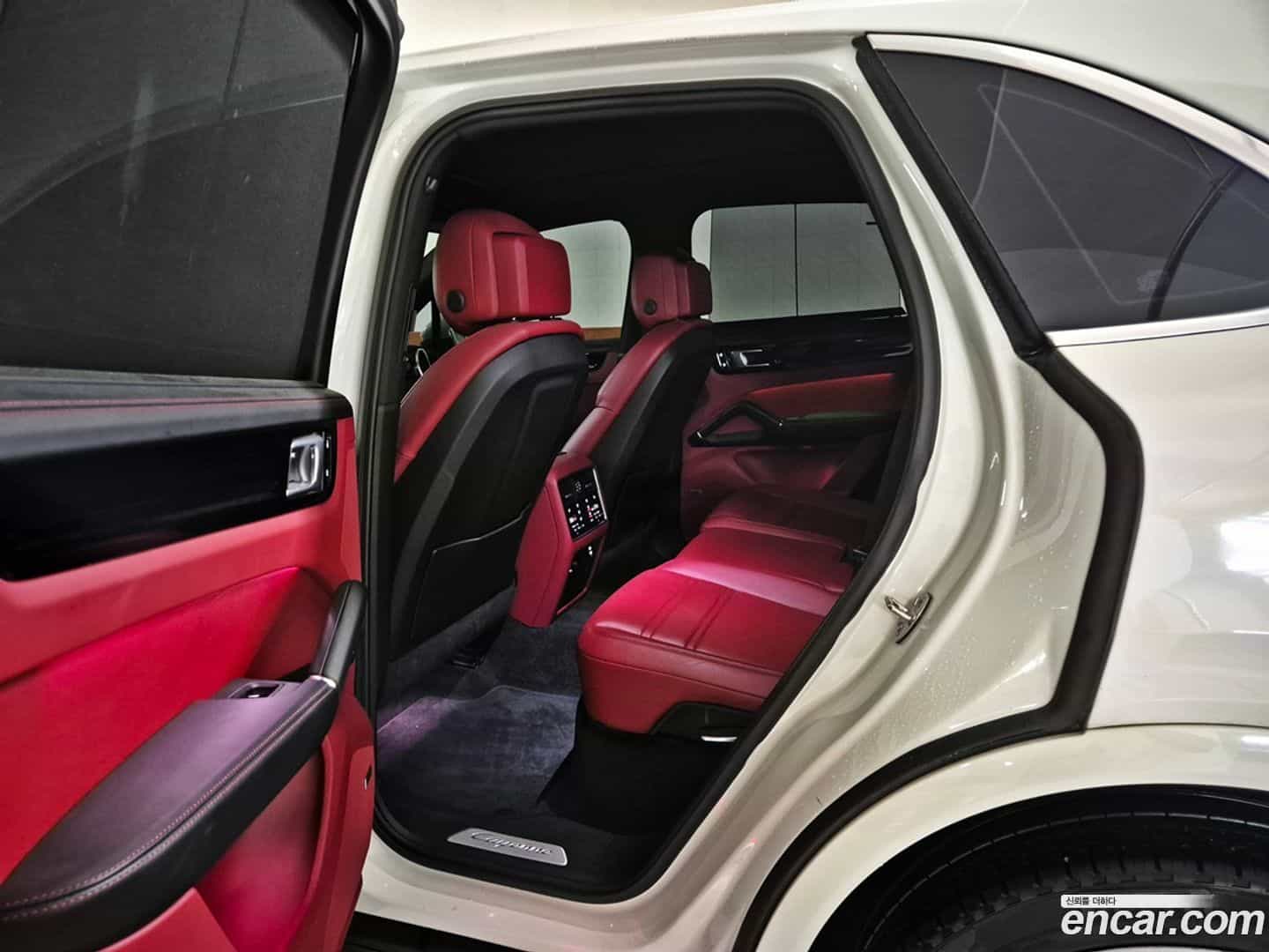 Cayenne Porsche 2019.10-OPTION-023