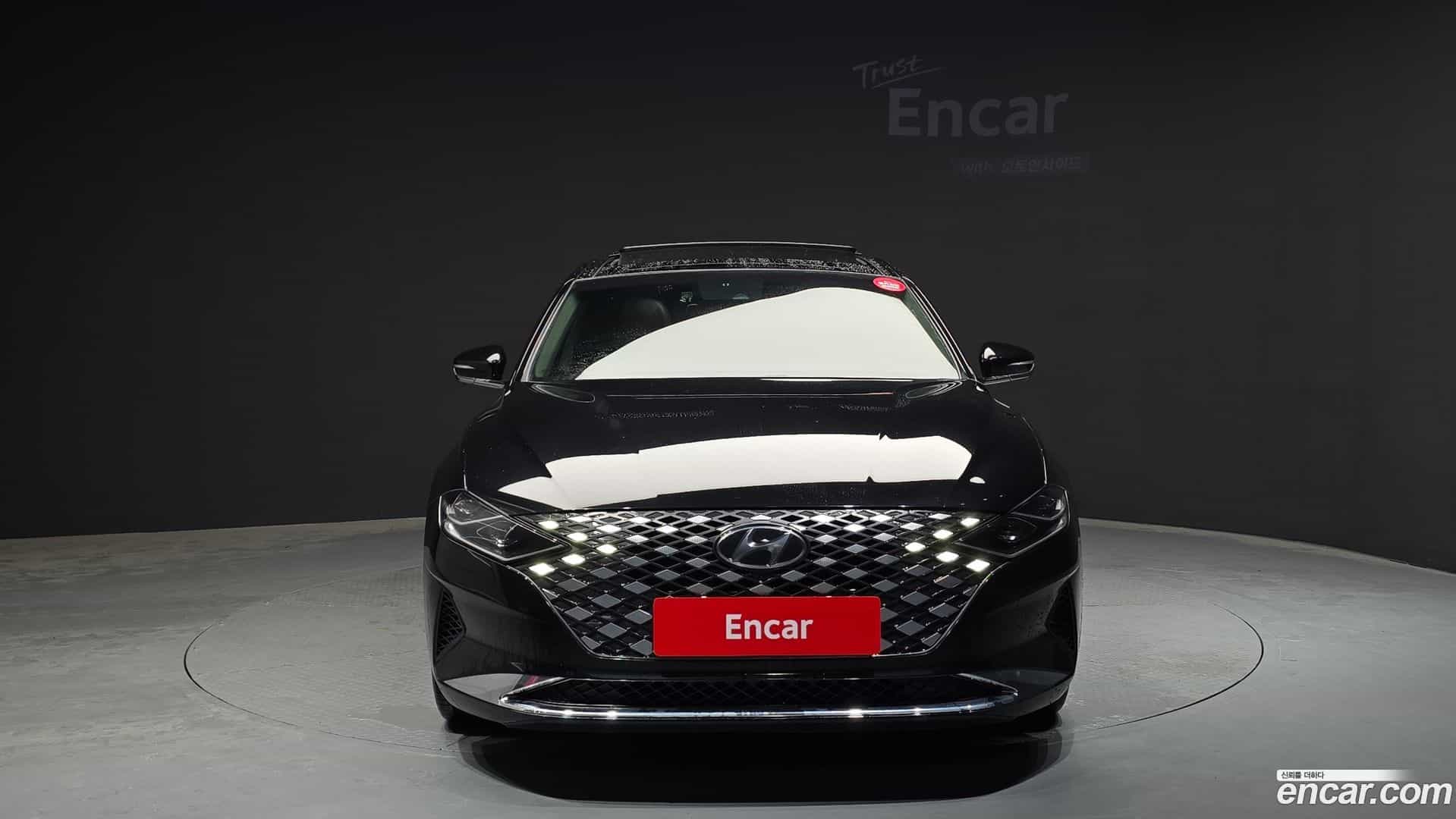 Grandeur Hyundai 2022.3-OUTER-003