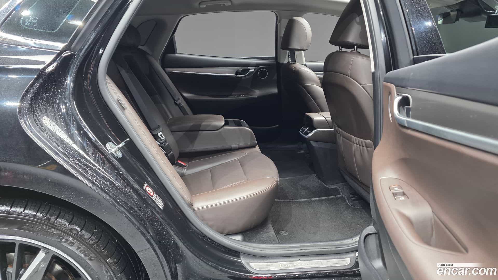 Grandeur Hyundai 2022.3-OPTION-016