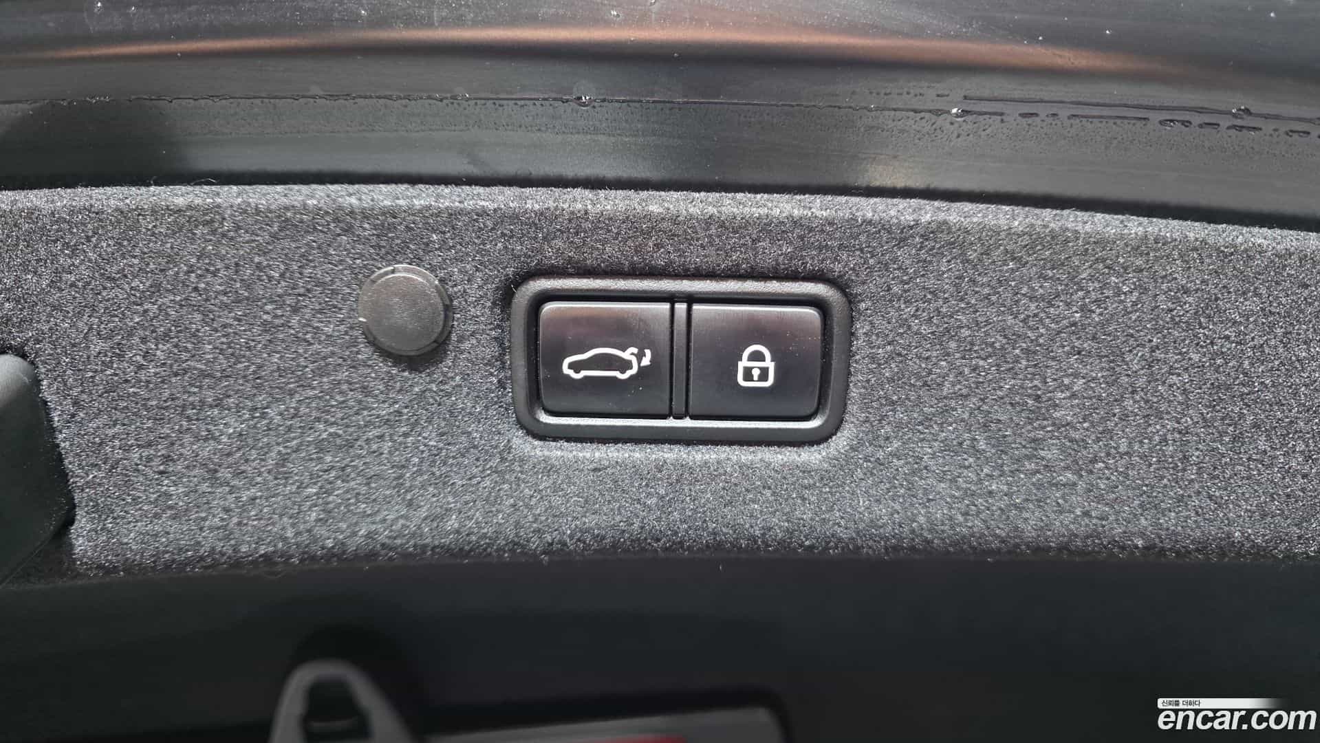 Grandeur Hyundai 2022.3-OPTION-024