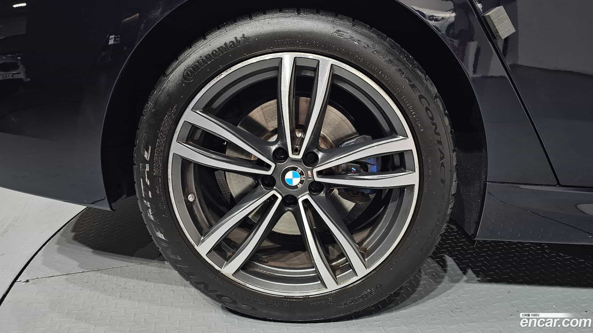 Gran Turismo BMW 2023.1-OUTER-005