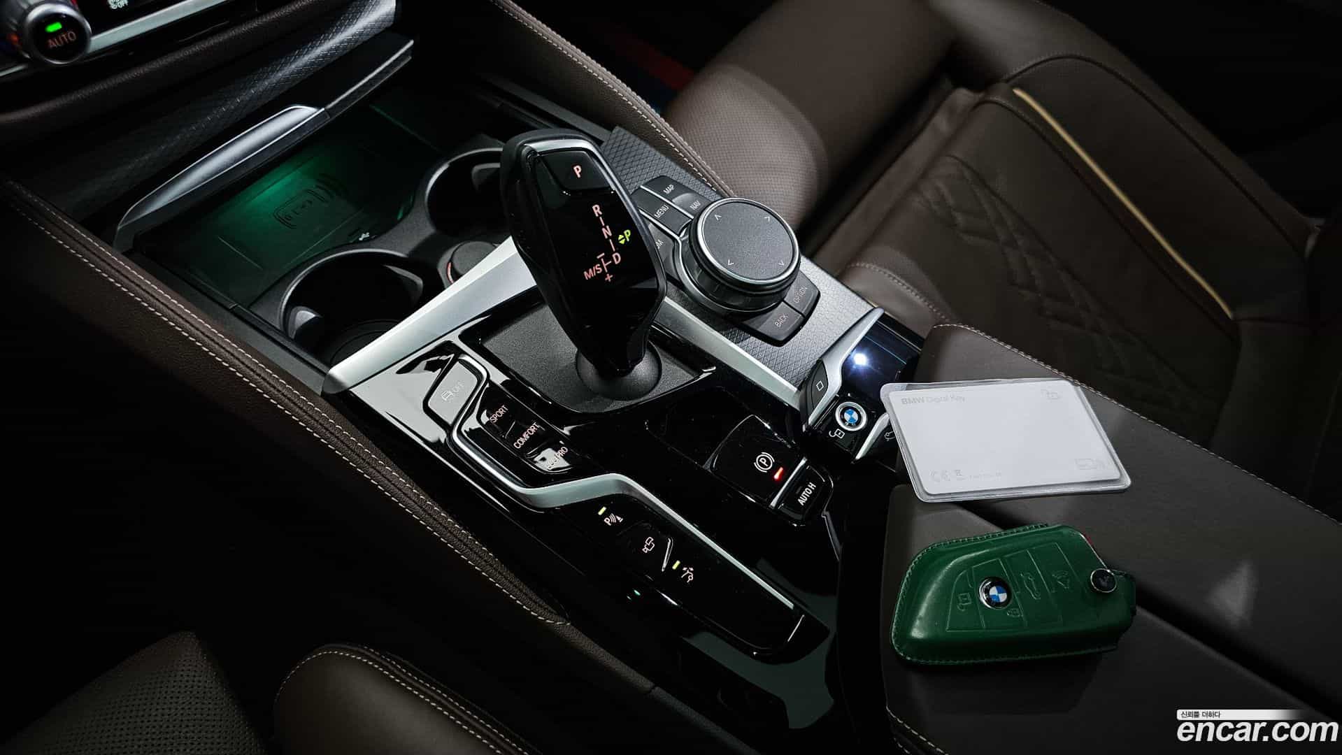 Gran Turismo BMW 2023.1-INNER-009