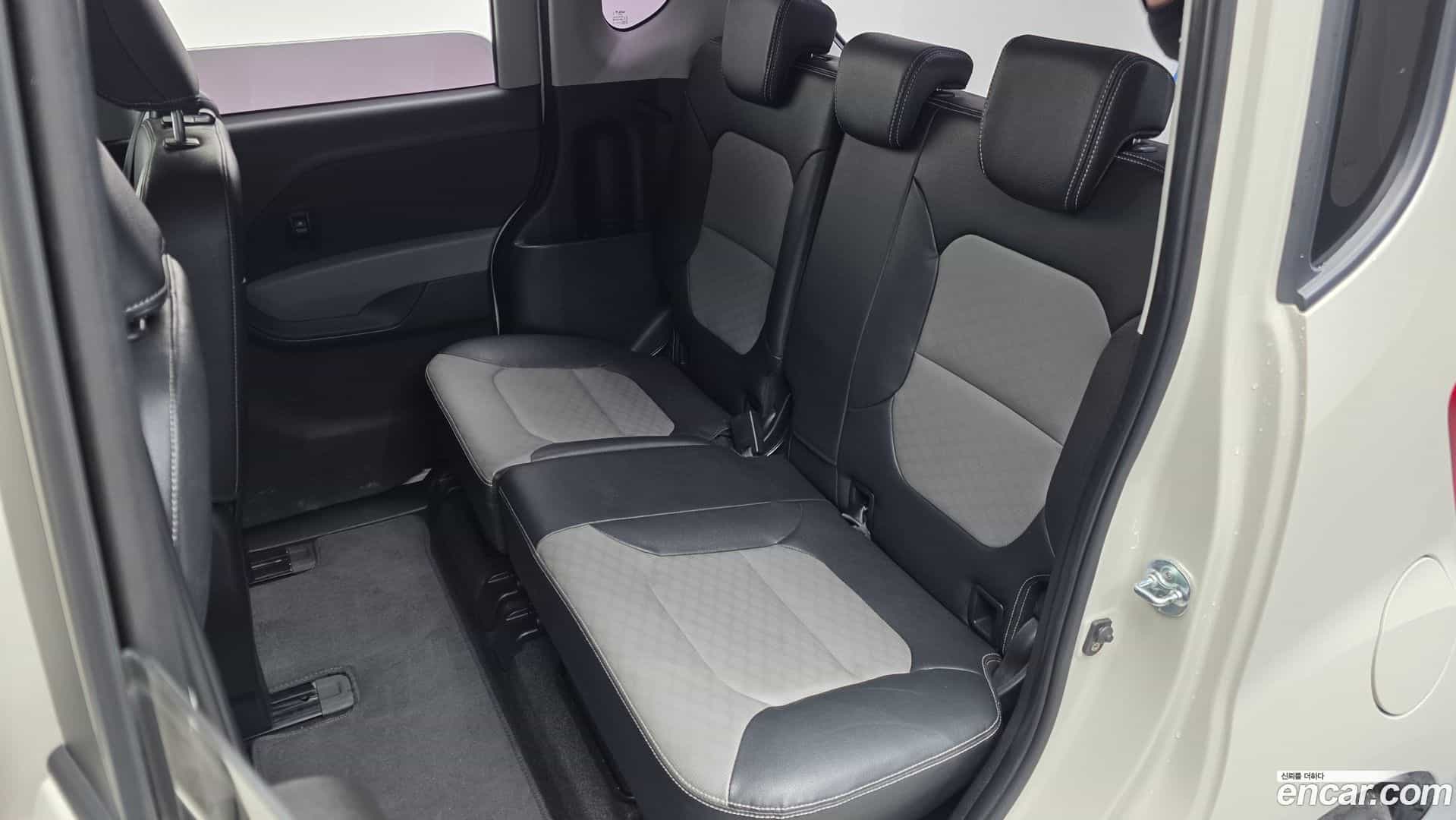 RAY Kia 2022.0-INNER-036
