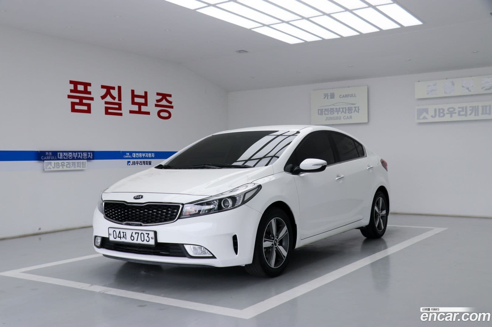 Main__Slider__Photo:K3 Kia 2018.1-0