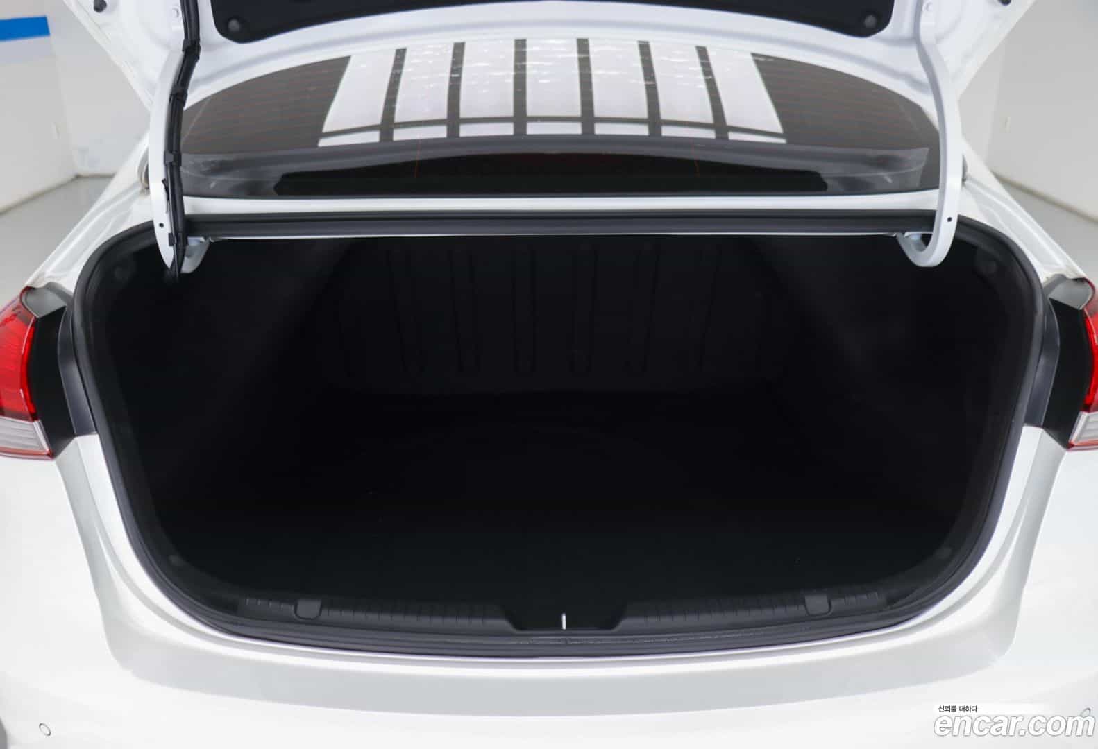 K3 Kia 2018.1-OPTION-023