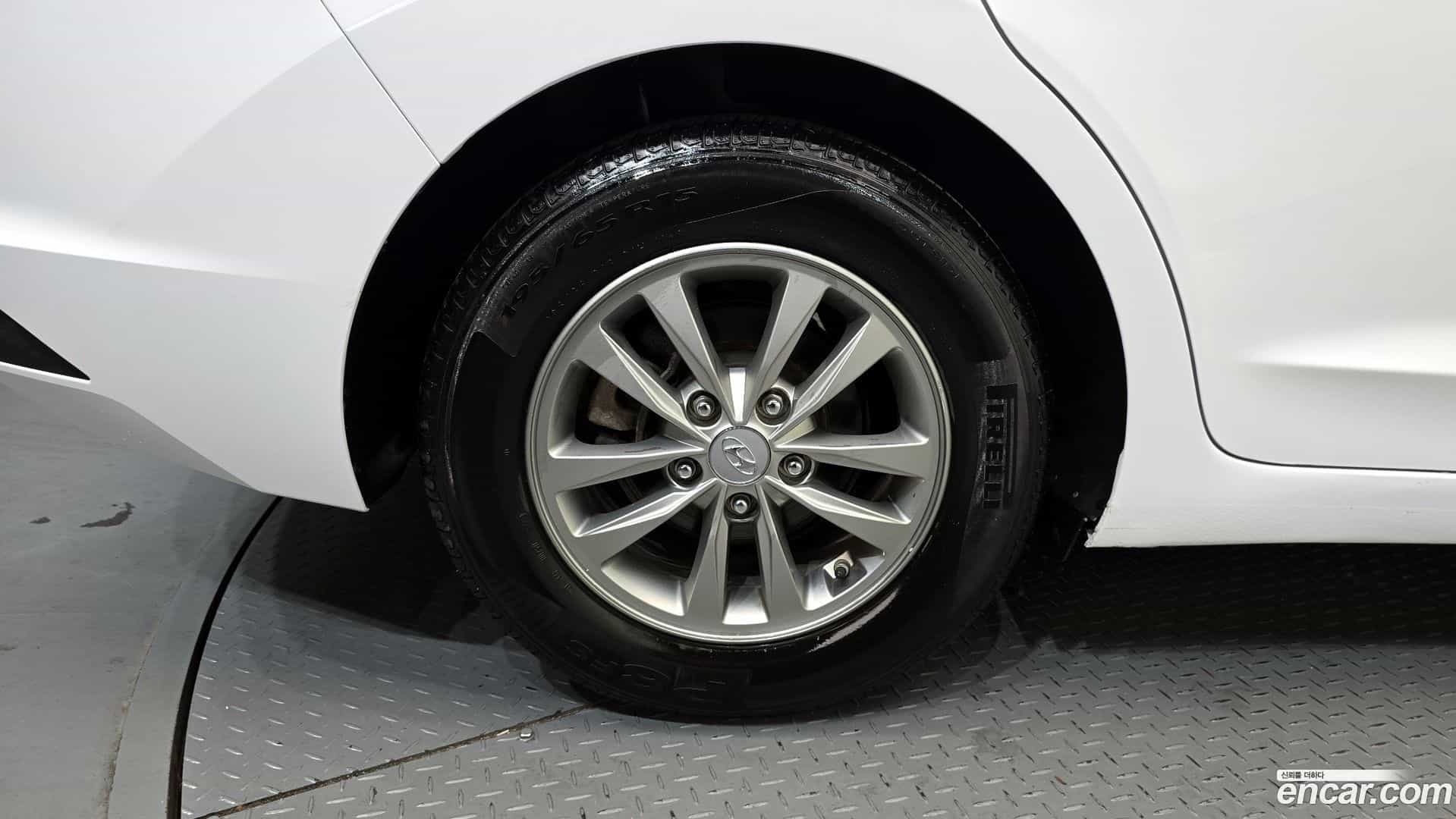 AVANTE Hyundai 2019.11-OUTER-005