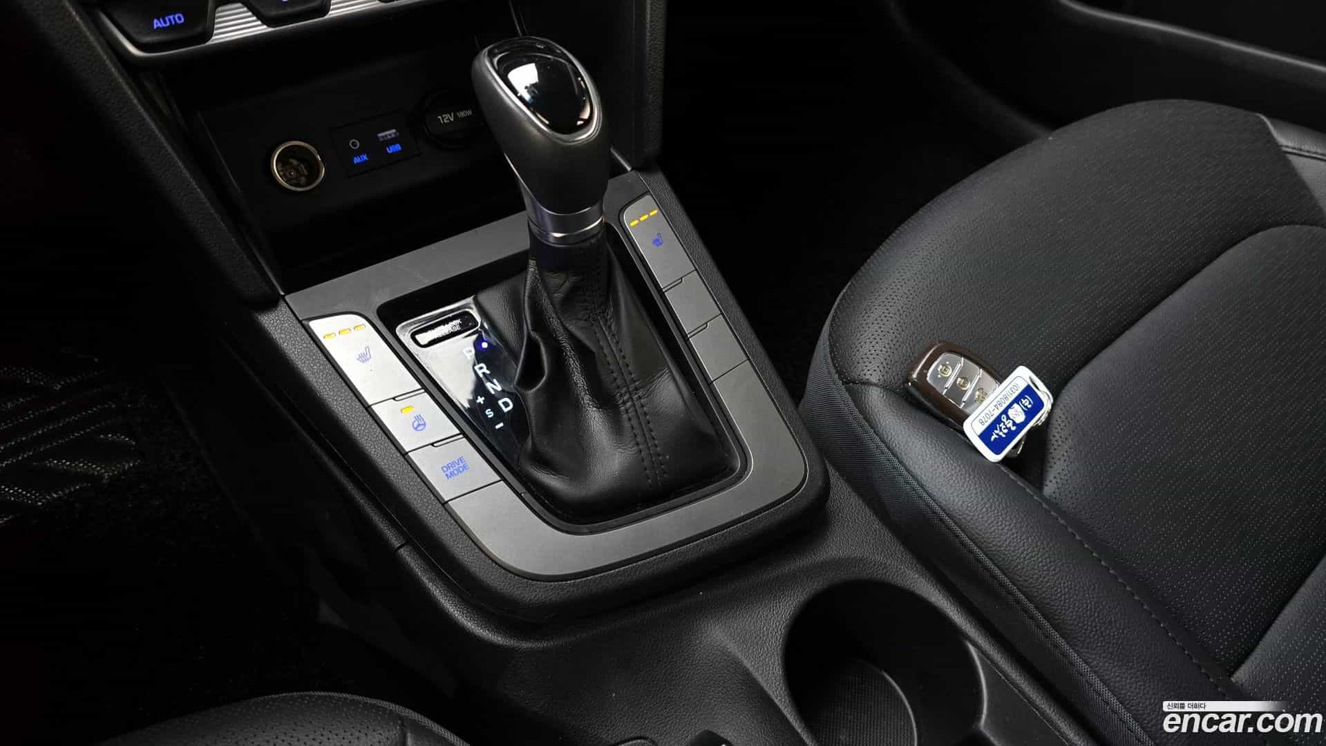 AVANTE Hyundai 2019.11-INNER-009
