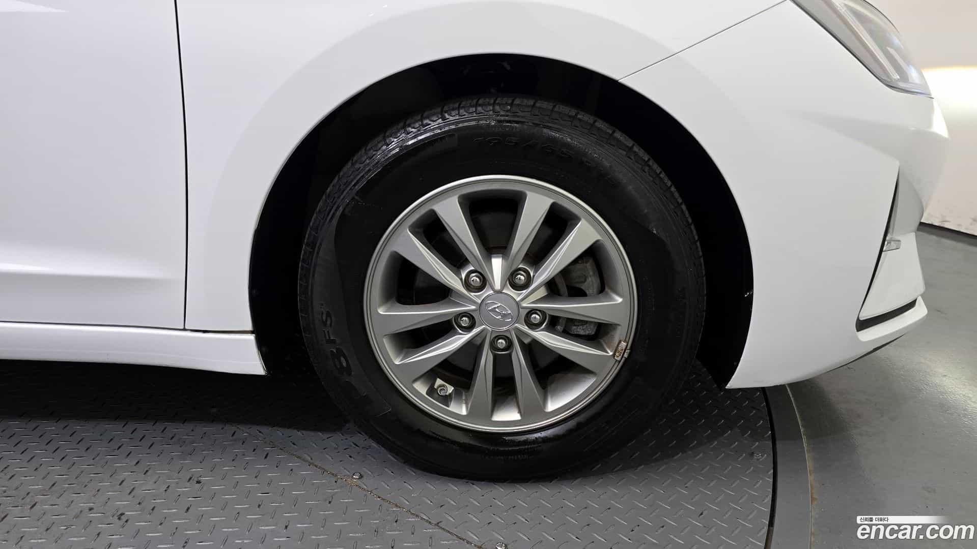 AVANTE Hyundai 2019.11-OUTER-031