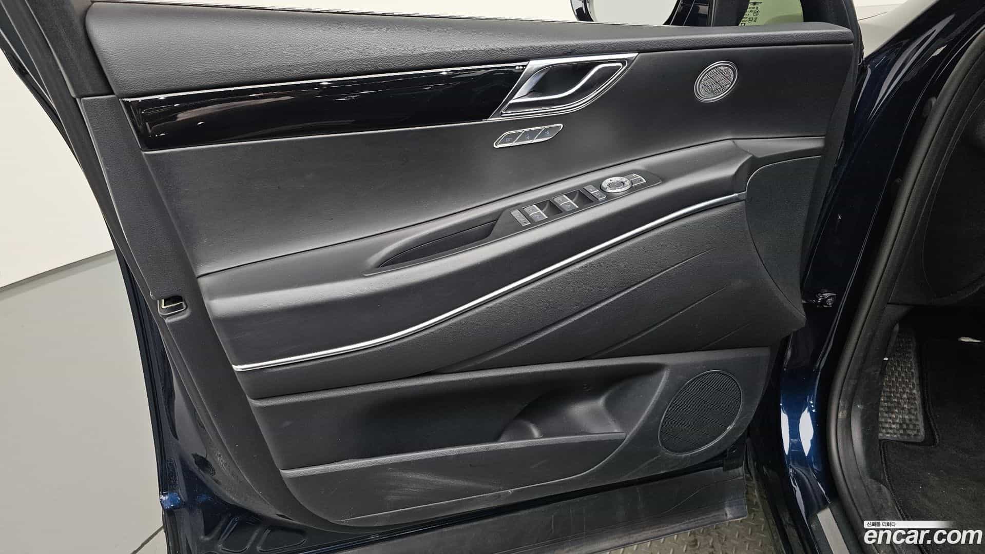 GV80 Genesis 2022.3-INNER-034