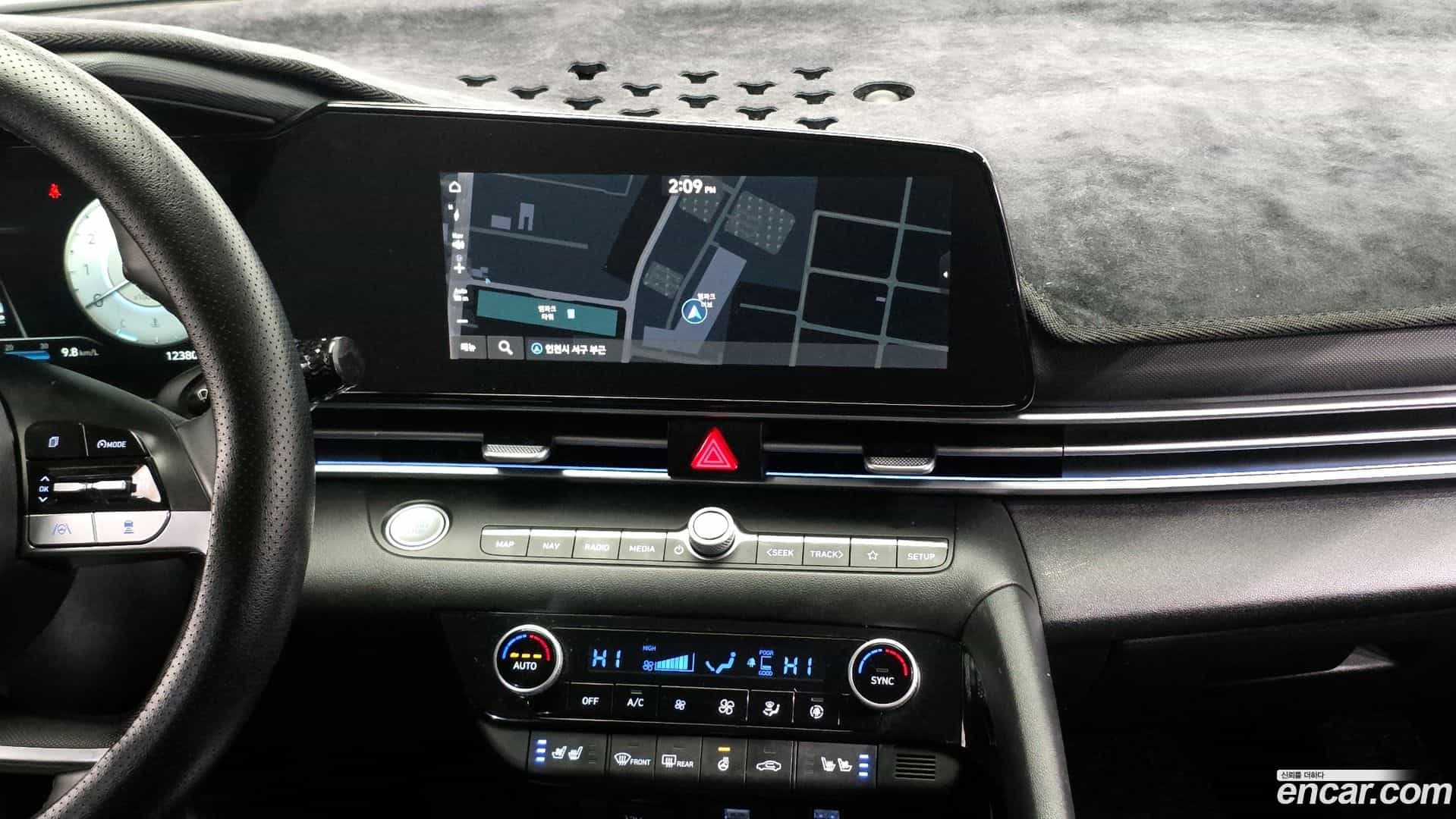 AVANTE Hyundai 2021.3-OPTION-018