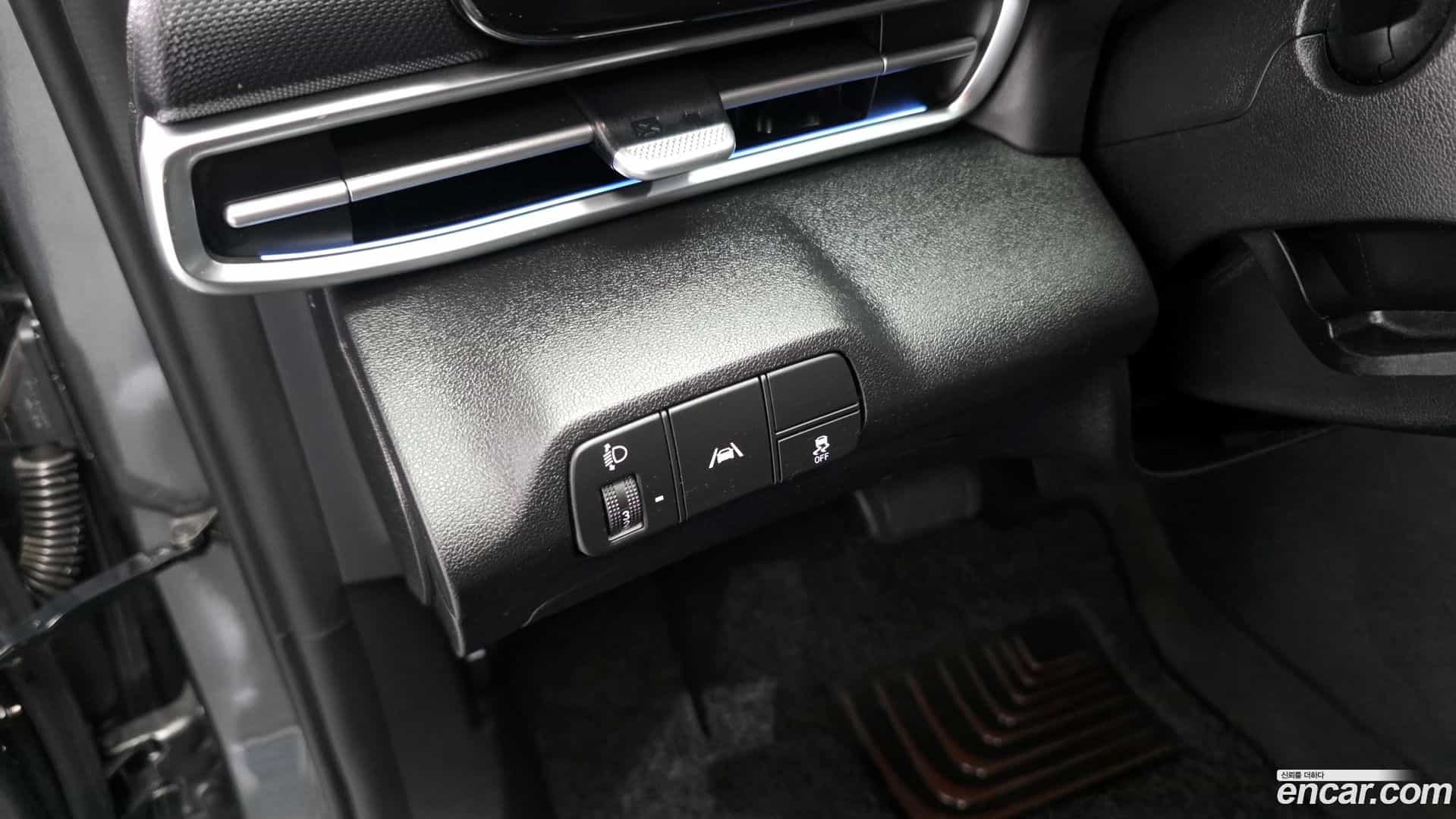 AVANTE Hyundai 2021.3-OPTION-021