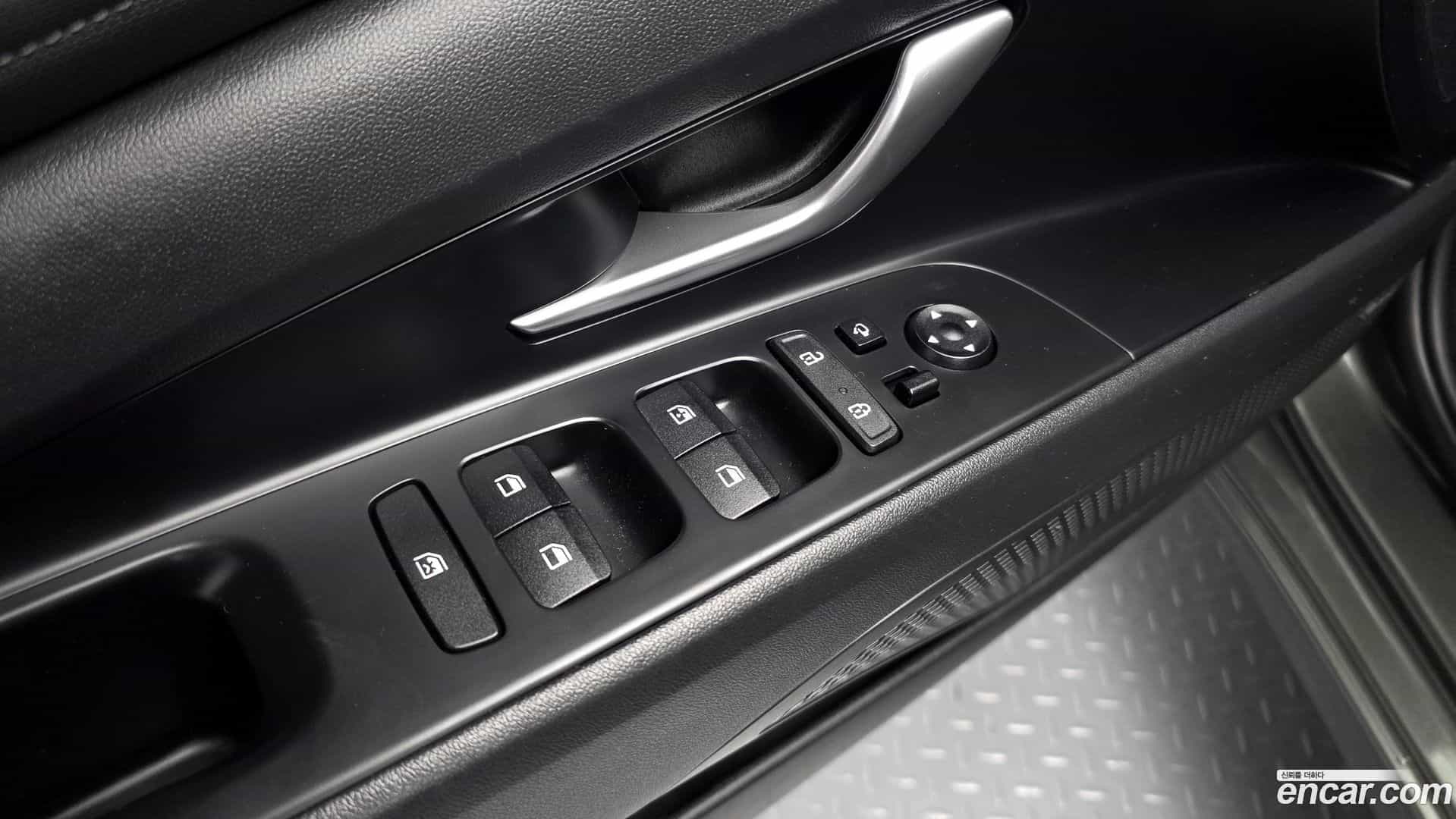 AVANTE Hyundai 2021.3-OPTION-041