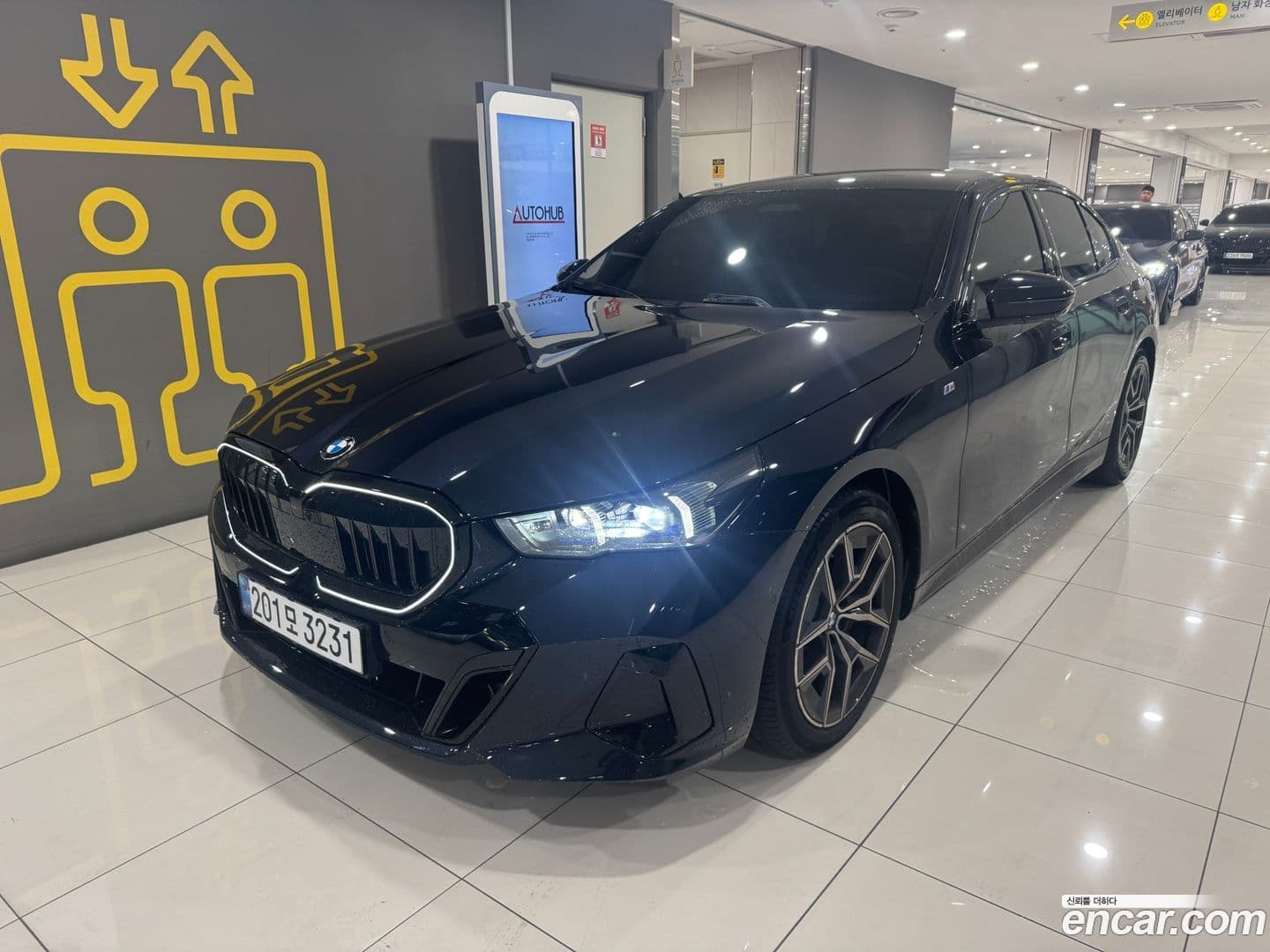Main__Slider__Photo:5-Series BMW 2024.1-0