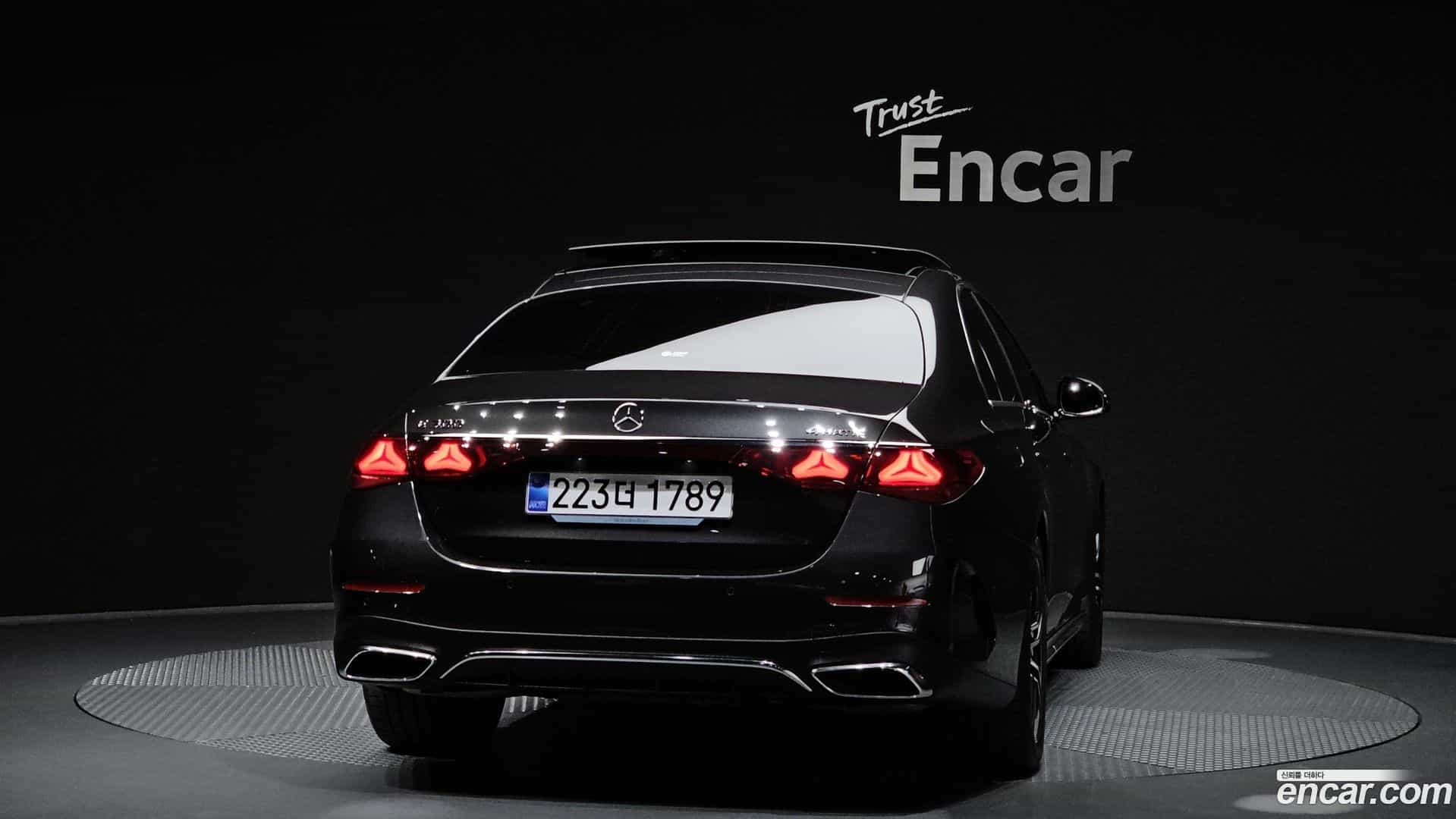 E-Class Mercedes-Benz 2025.4-OUTER-004