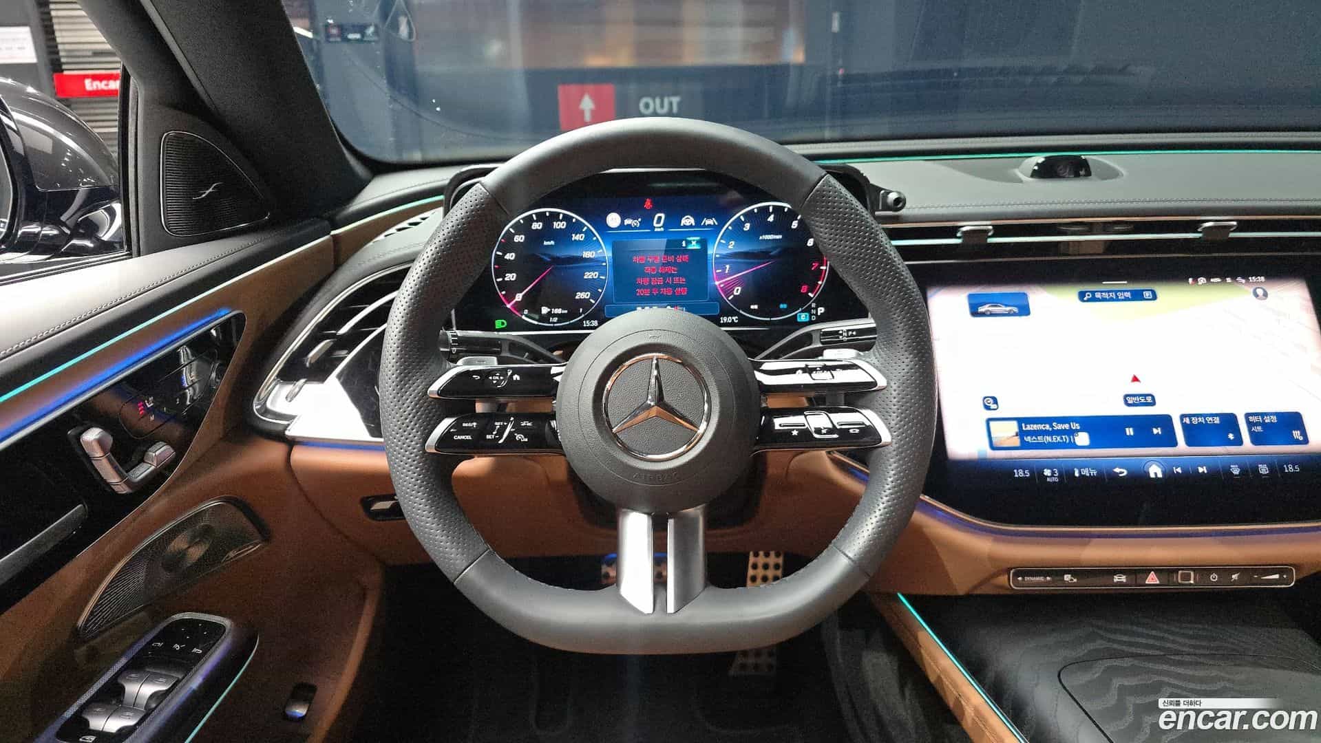 E-Class Mercedes-Benz 2025.4-OPTION-017