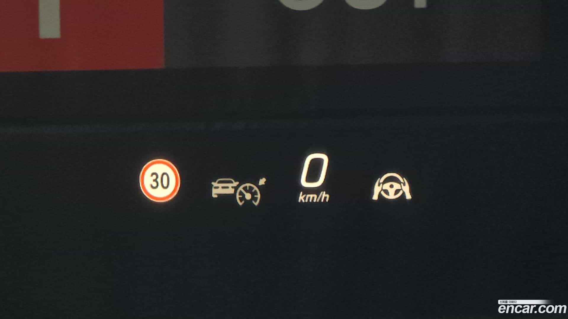 E-Class Mercedes-Benz 2025.4-OPTION-021
