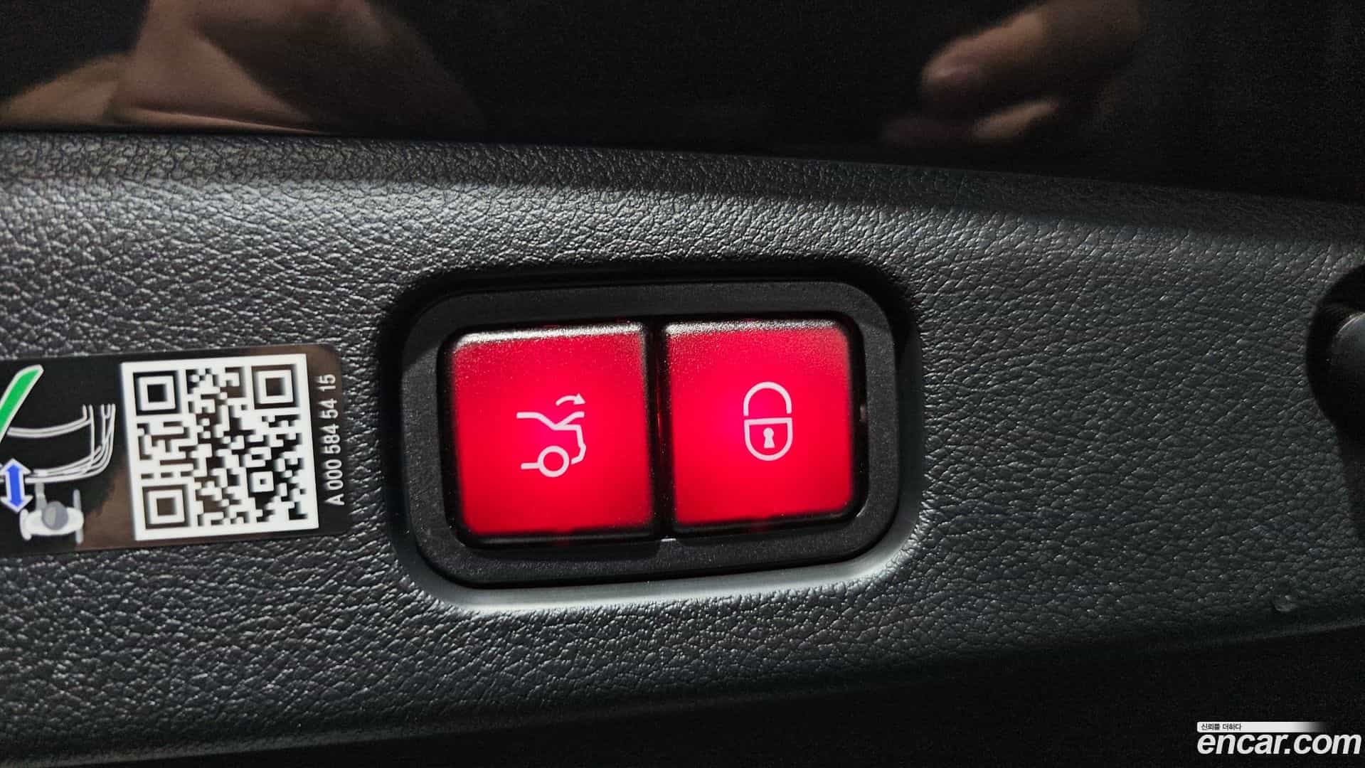 E-Class Mercedes-Benz 2025.4-OPTION-024