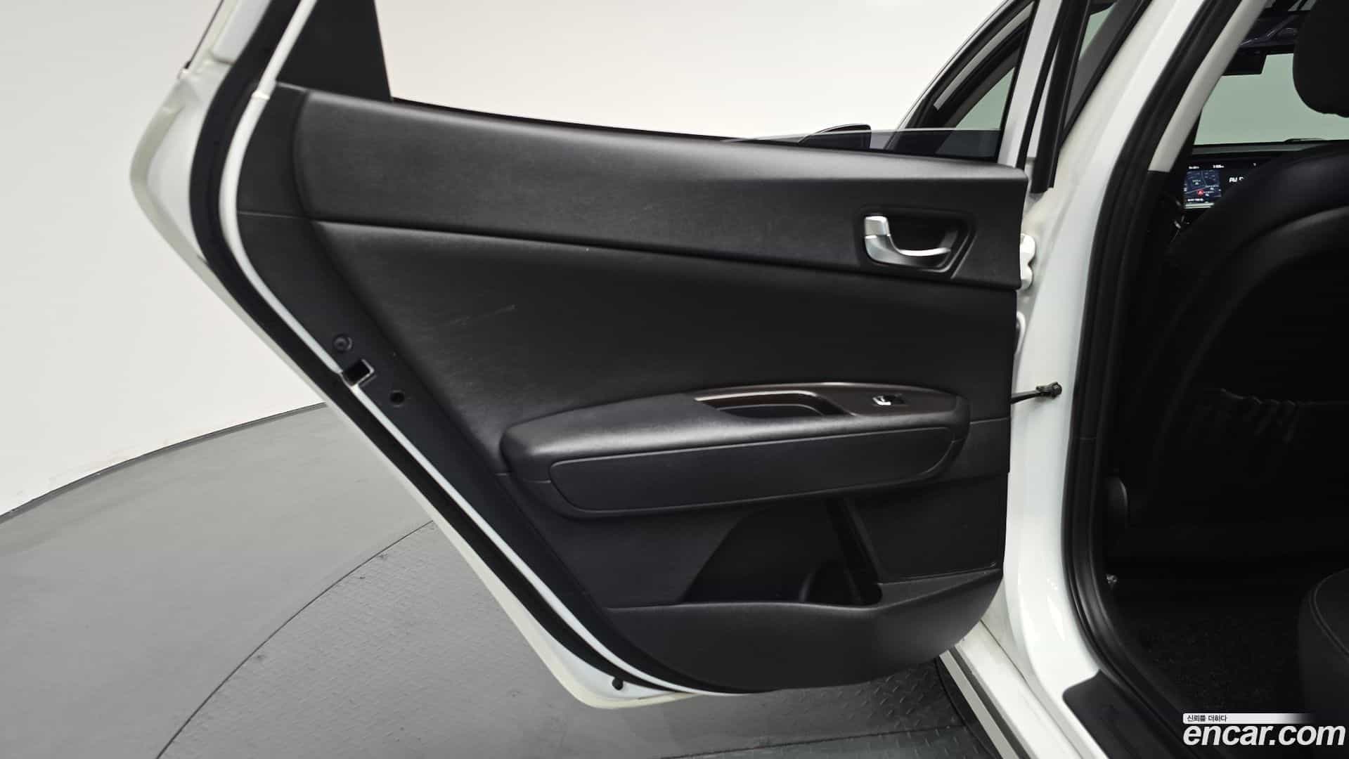 K5 Kia 2018.11-INNER-035
