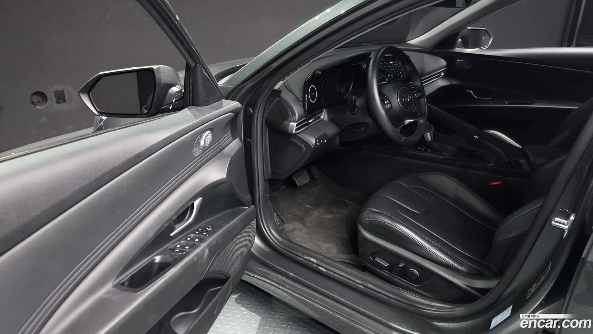 AVANTE Hyundai 2022.3-INNER-010