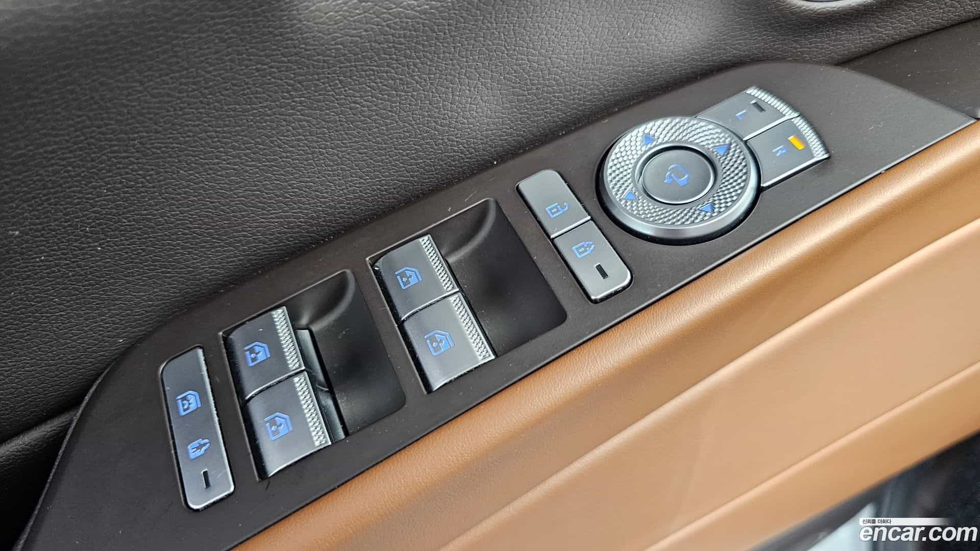 G80 Genesis 2022.0-OPTION-040