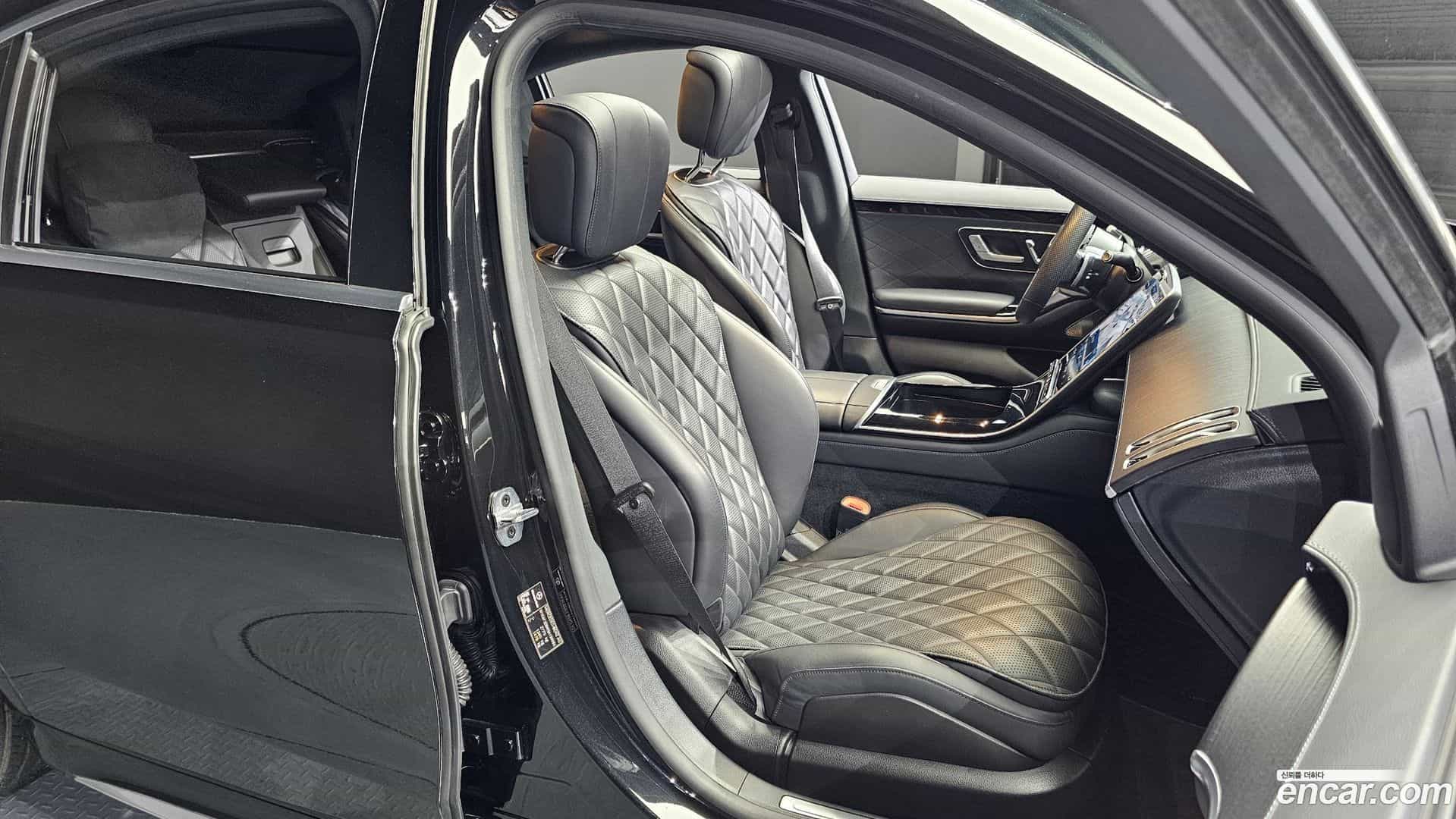 S-Class Mercedes-Benz 2022.5-INNER-036