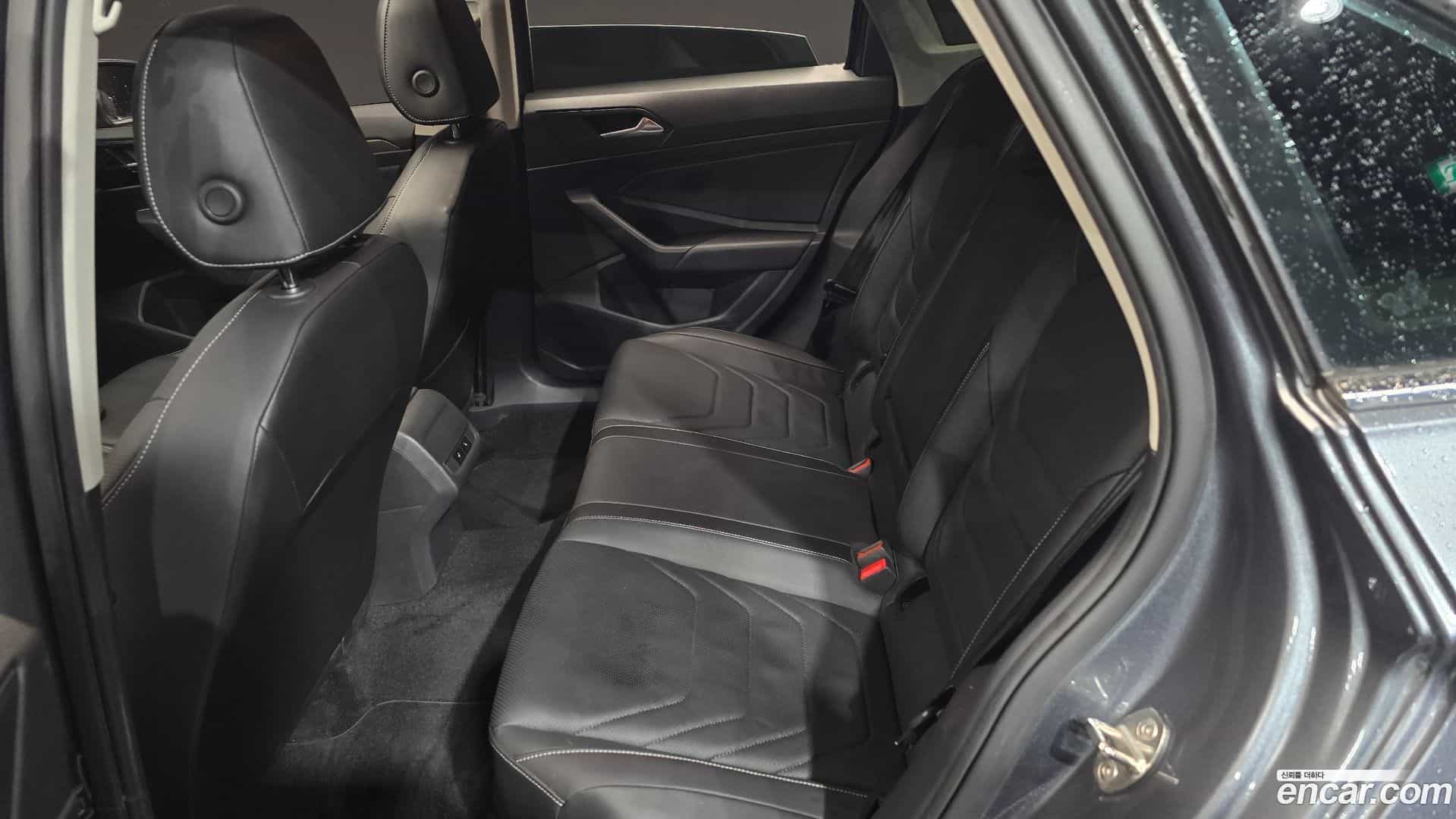 Jetta Volkswagen 2020.11-OPTION-015
