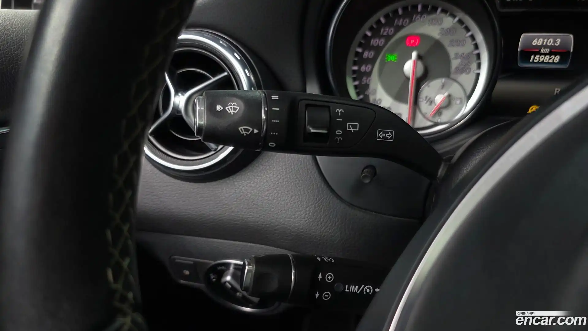 GLA-Class Mercedes-Benz 2017.0-OPTION-022