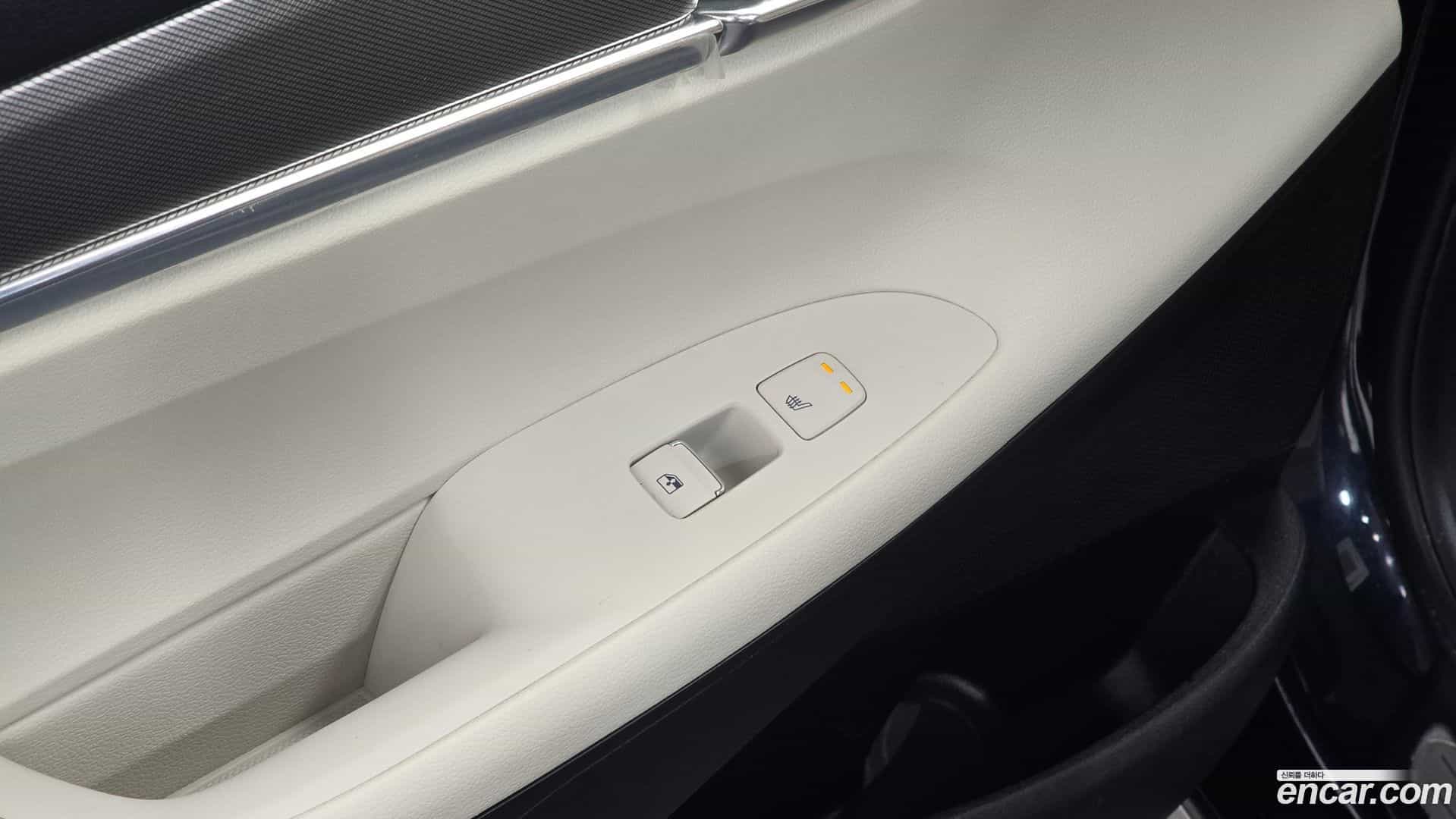 Grandeur Hyundai 2021.9-OPTION-044