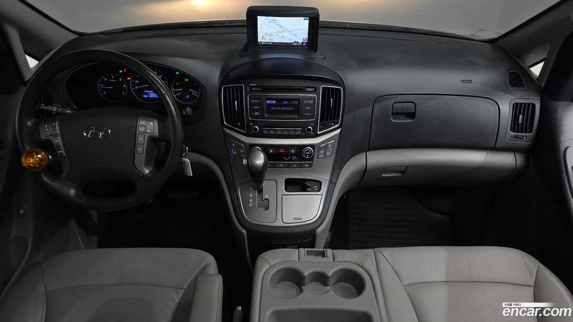 Starex Hyundai 2019.1-INNER-007