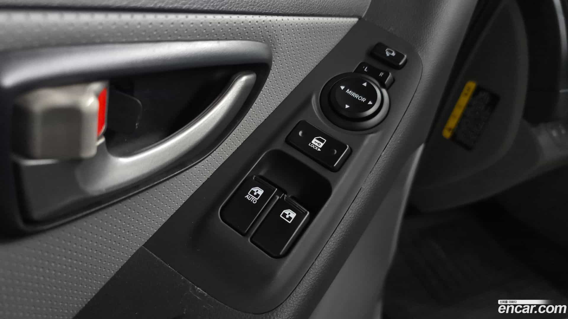 Starex Hyundai 2019.1-OPTION-040