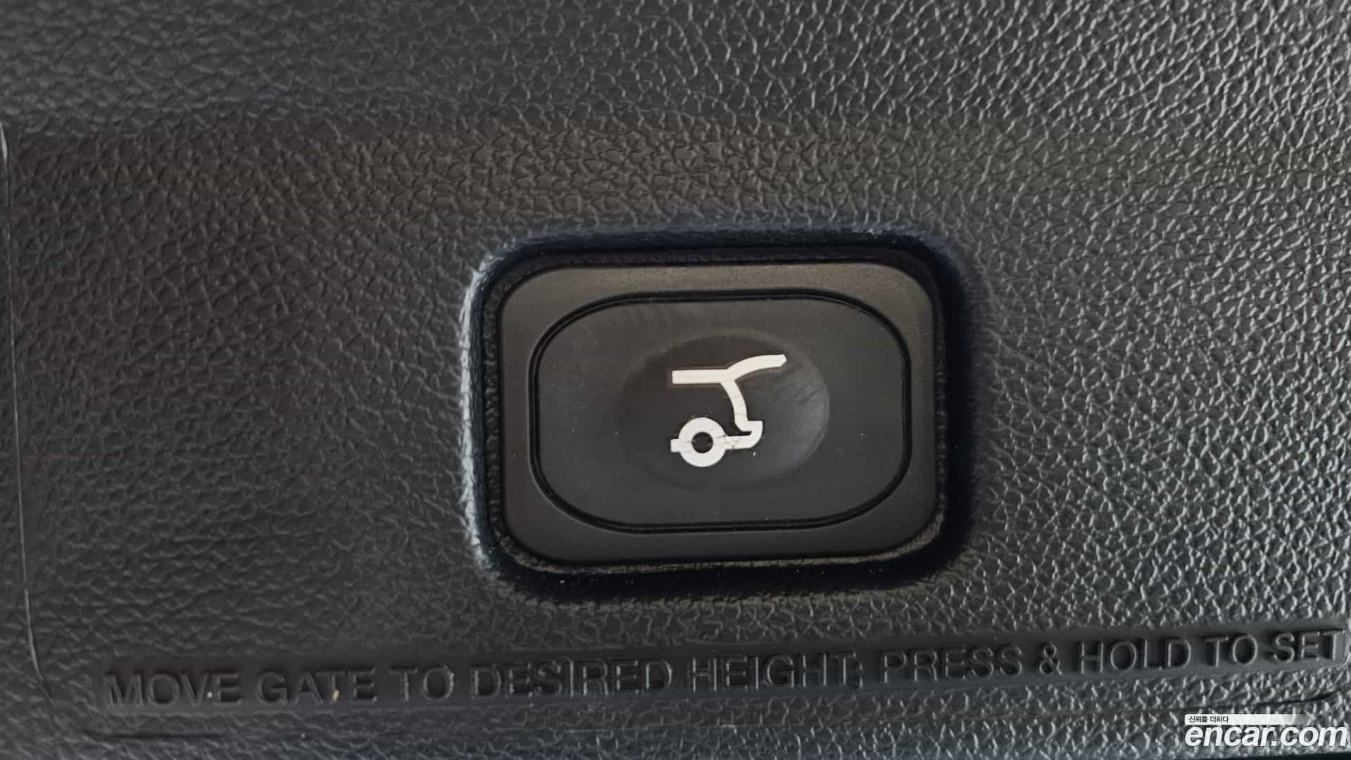 Explorer Ford 2017.11-OPTION-050