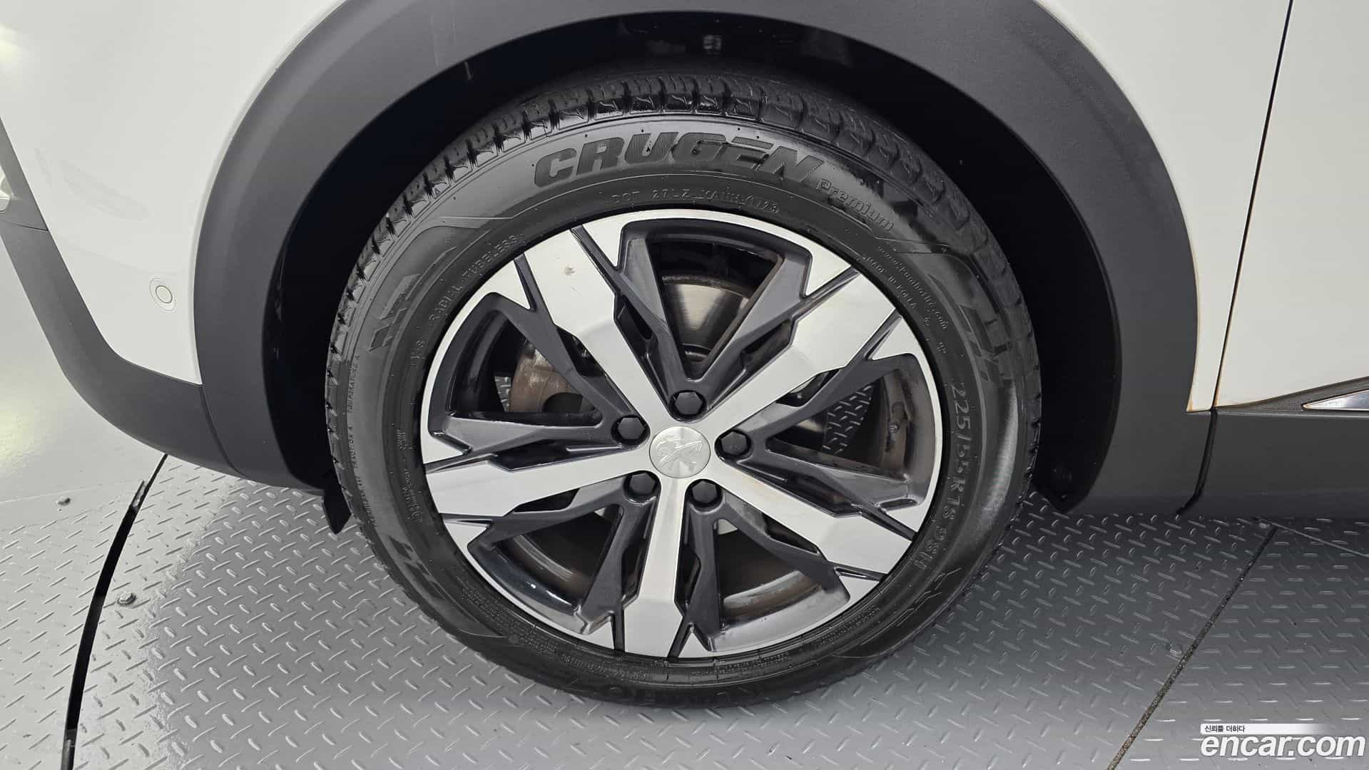 5008 Peugeot 2019.1-OUTER-005