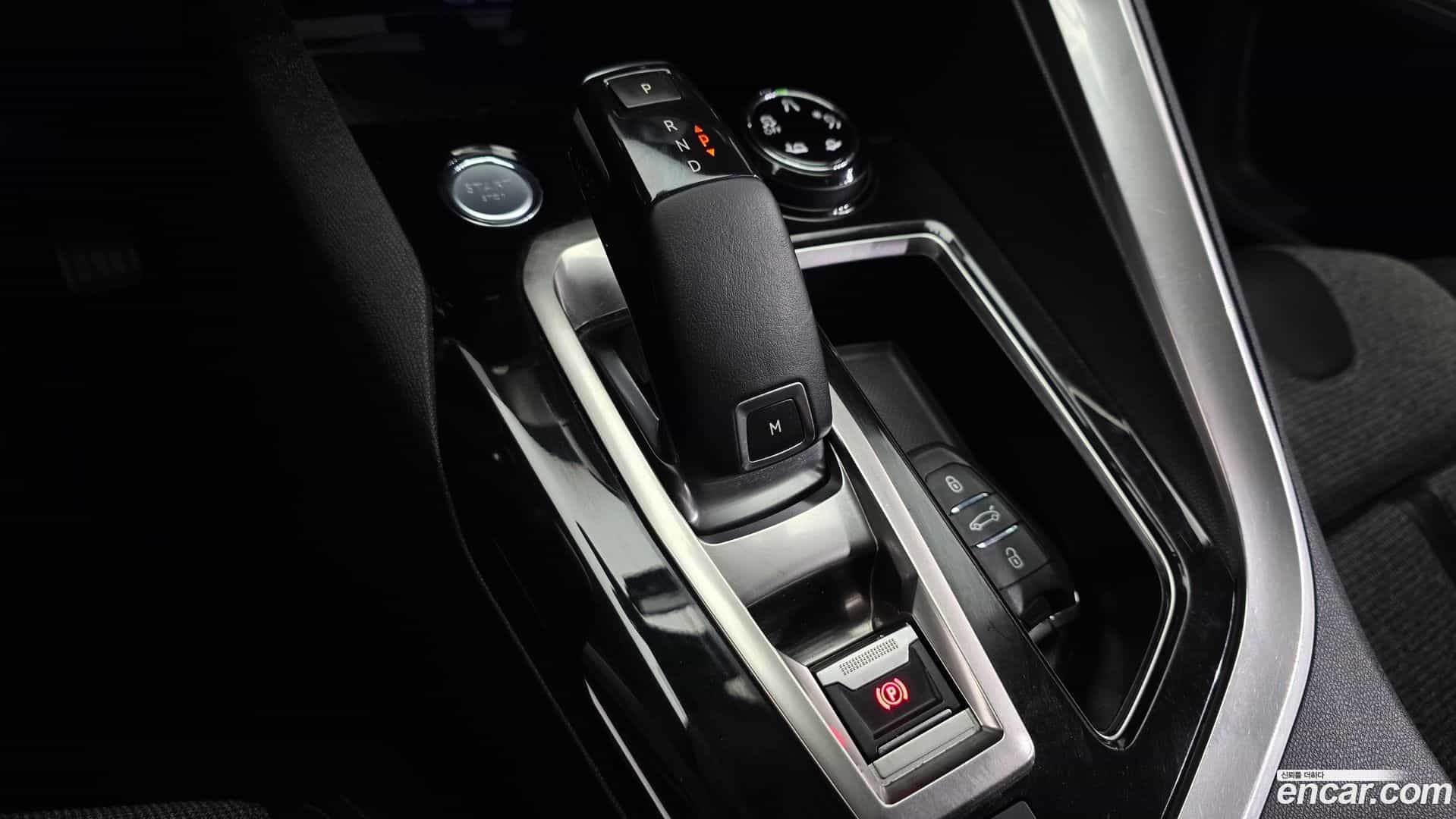 5008 Peugeot 2019.1-INNER-009