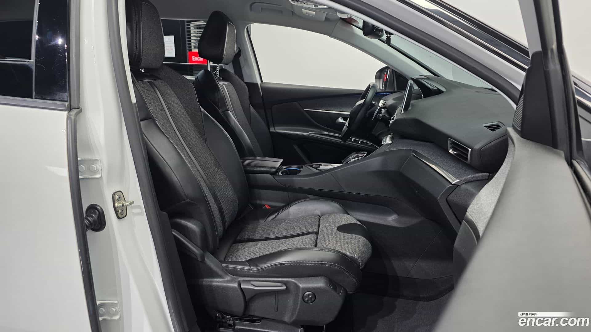 5008 Peugeot 2019.1-OPTION-015