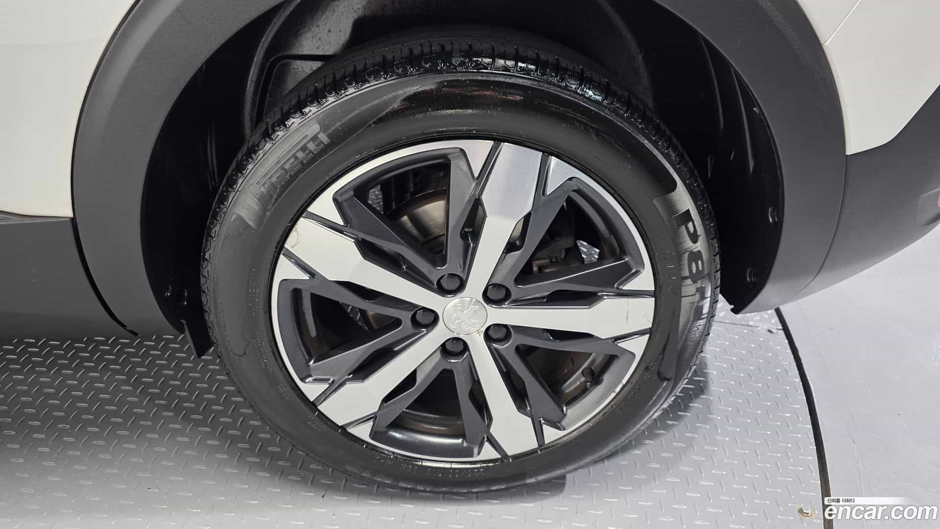 5008 Peugeot 2019.1-OUTER-031