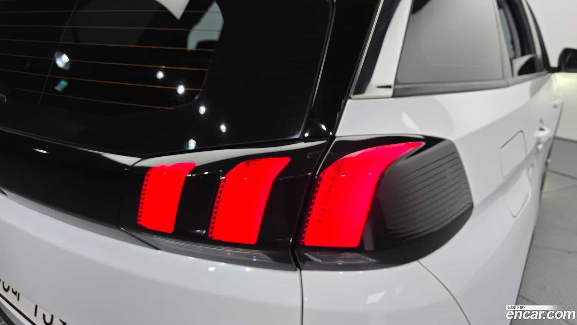 5008 Peugeot 2019.1-OUTER-033