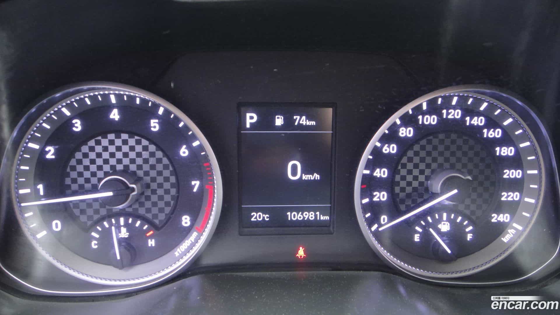 AVANTE Hyundai 2018.11-OPTION-015