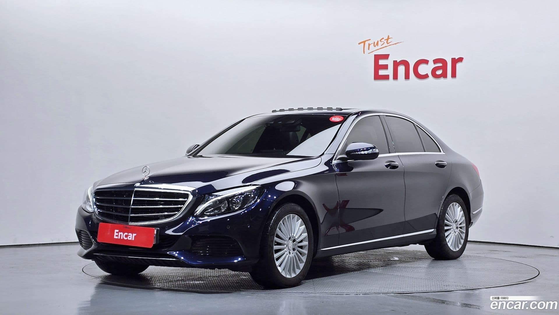 Main__Slider__Photo:C-Class Mercedes-Benz 2015.0-0