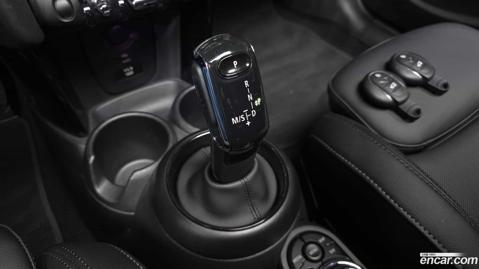 Cooper Mini 2022.0-INNER-009