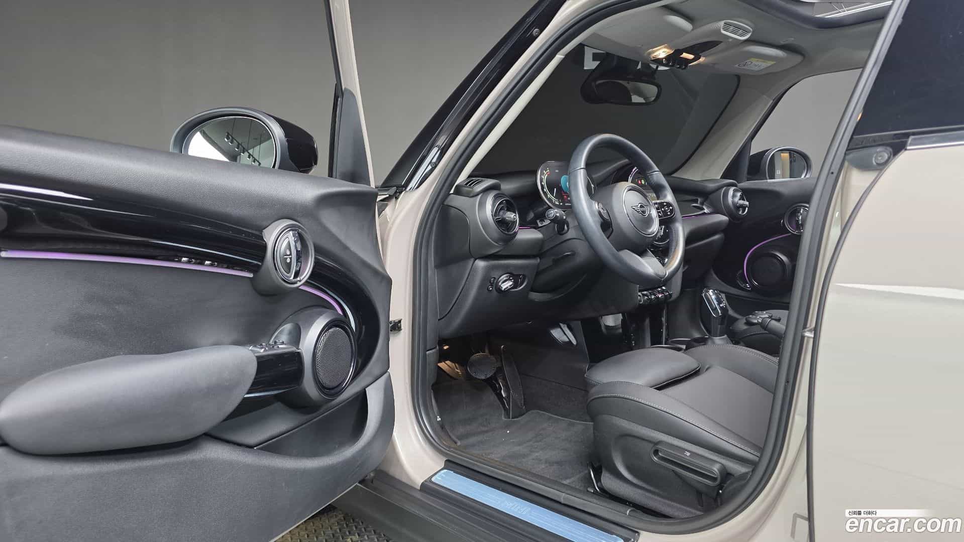 Cooper Mini 2022.0-INNER-036