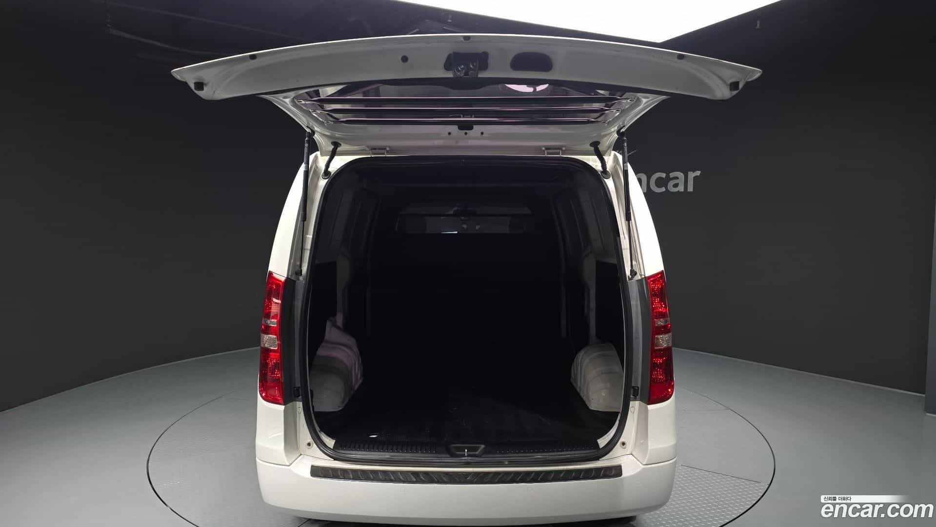 Starex Hyundai 2018.8-OPTION-024