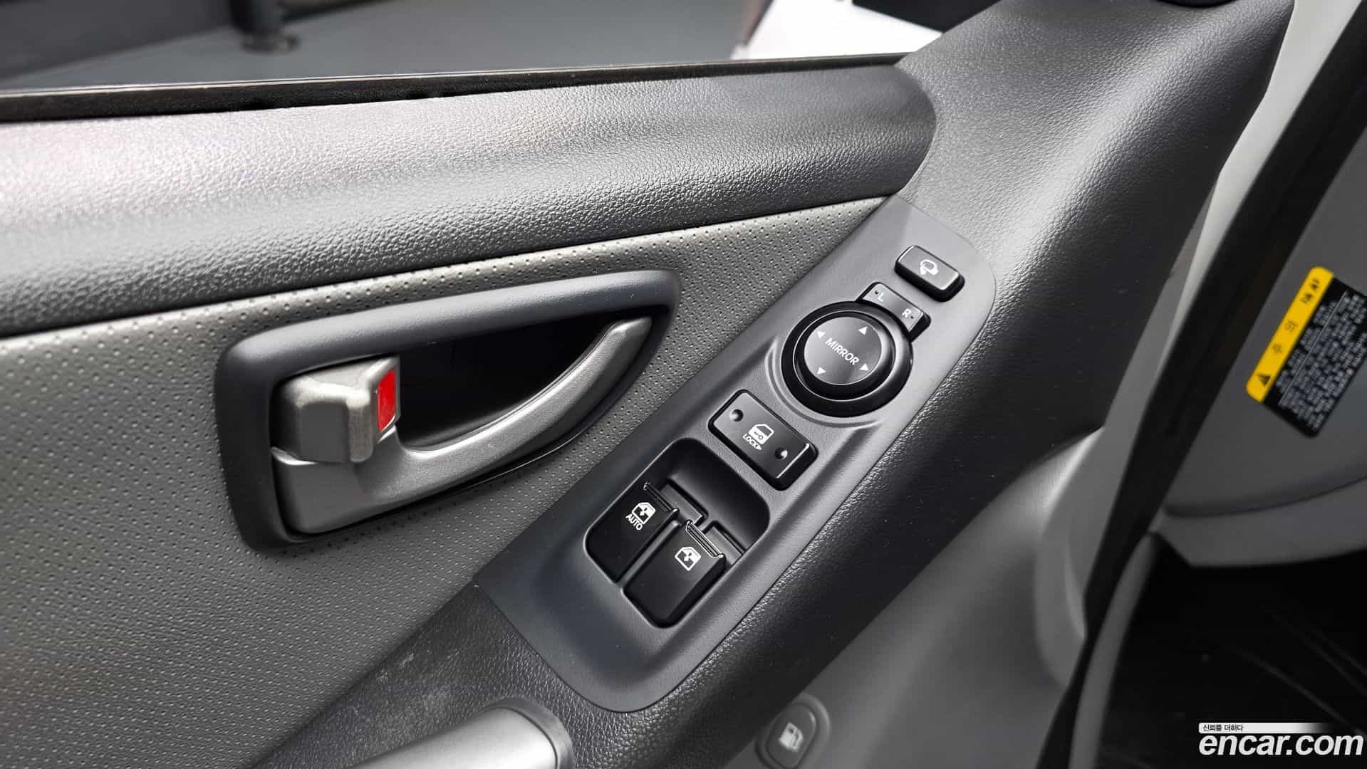 Starex Hyundai 2018.8-OPTION-043